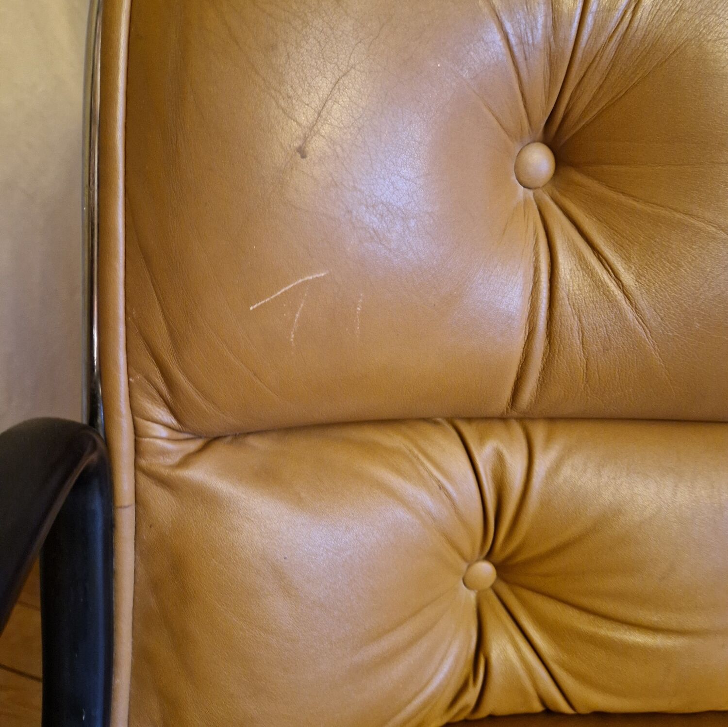 Charles Pollock leather office chair for Knoll