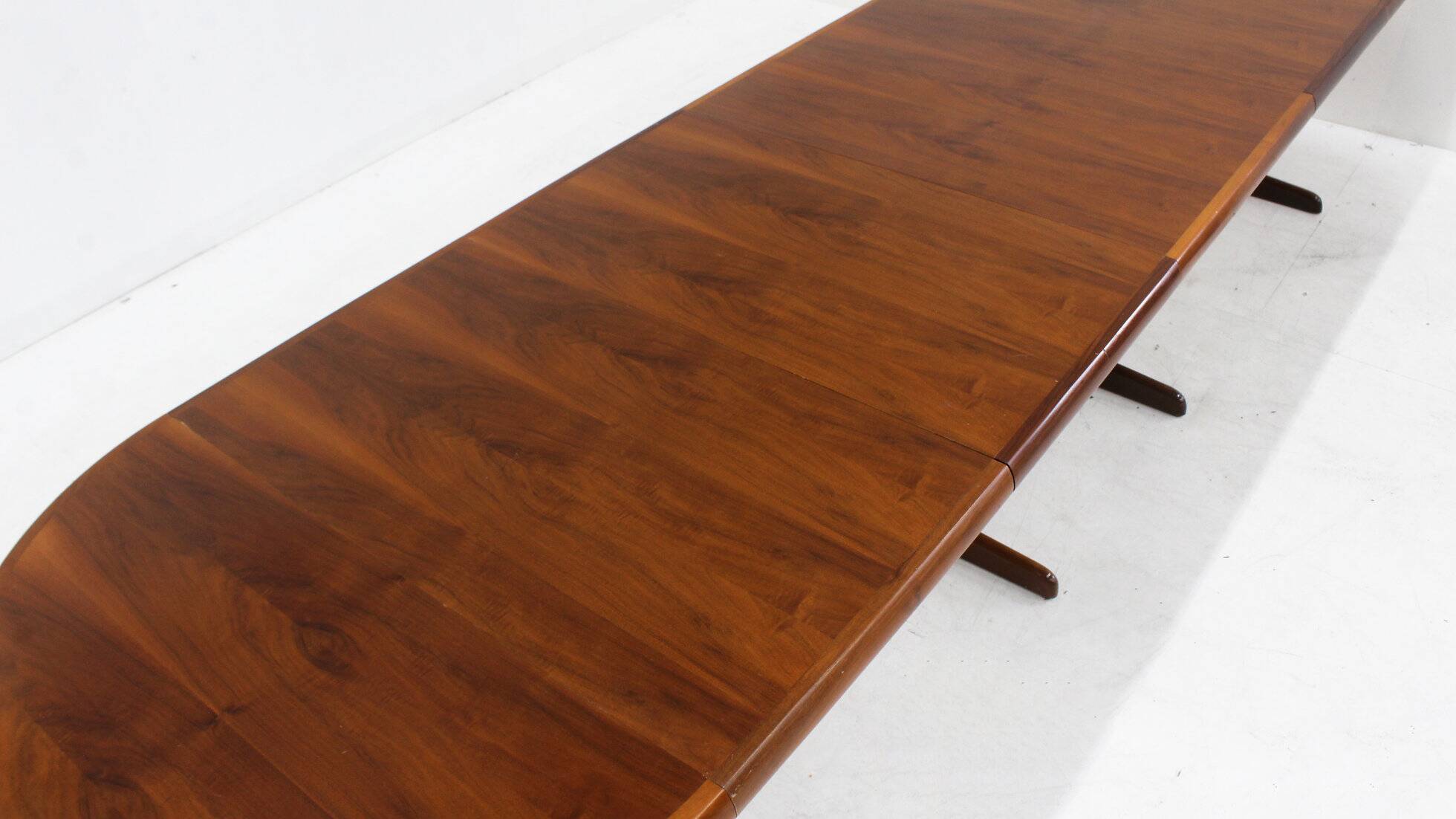 Vintage large oval extendable dining table 1960s XL