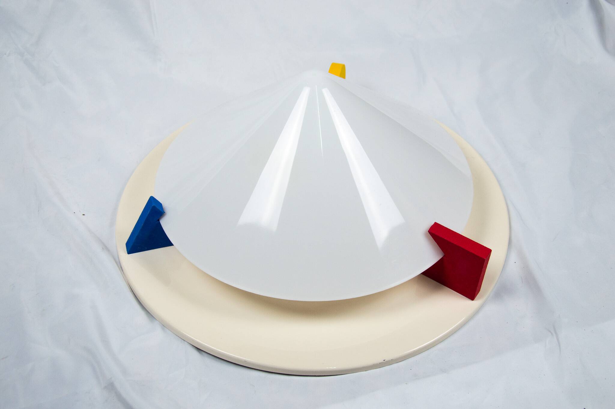 Applique/plafonnier ikea stoja — design rétro postmoderne coloré