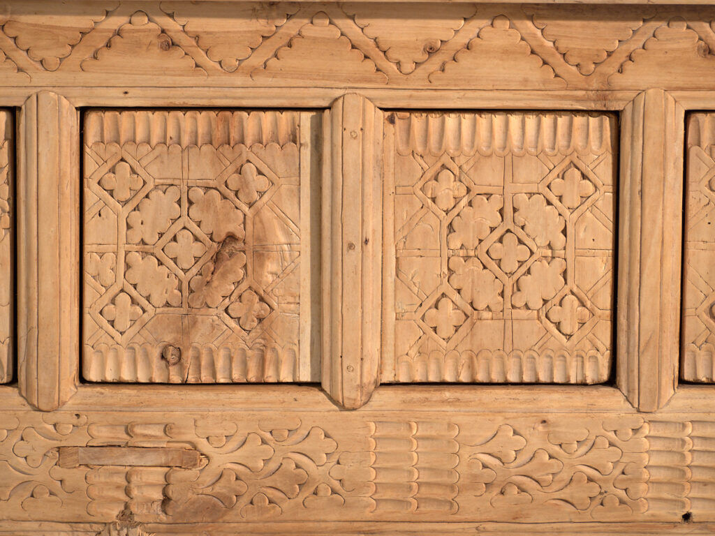 Antique carved buffet in fir wood – China, circa 1930