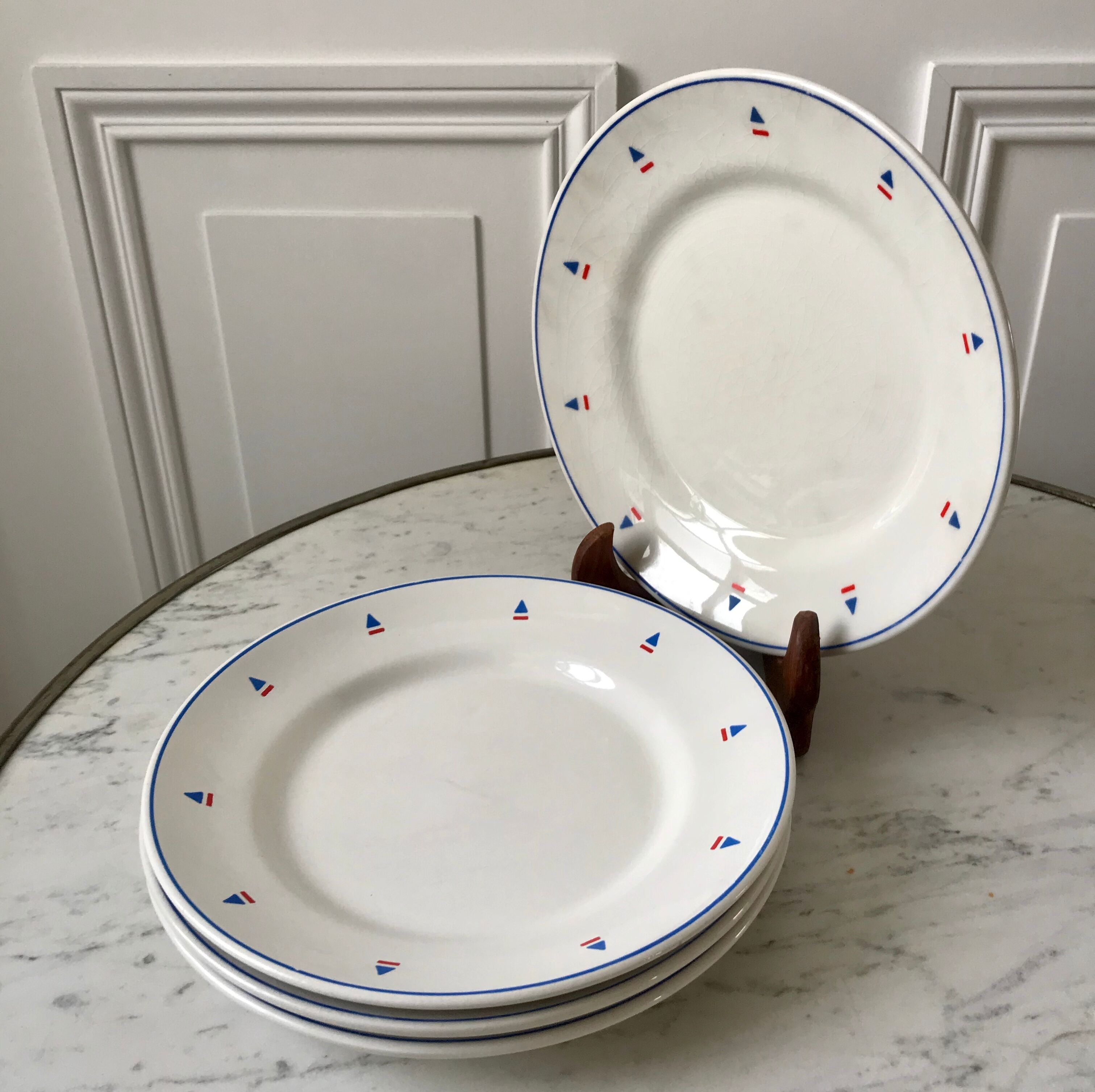Lot de 4 assiettes à desssert motifs géométiques