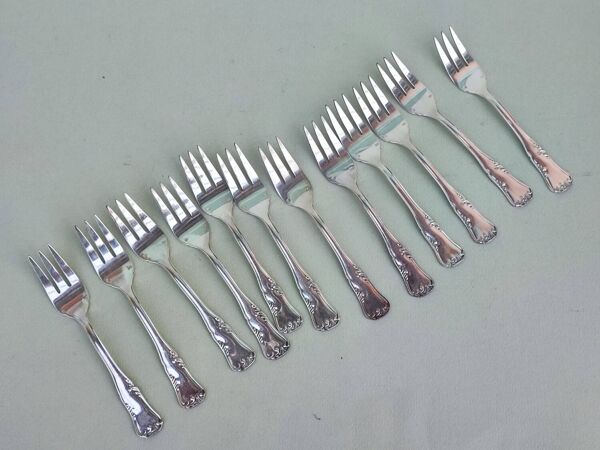 12 fourchettes à gâteau