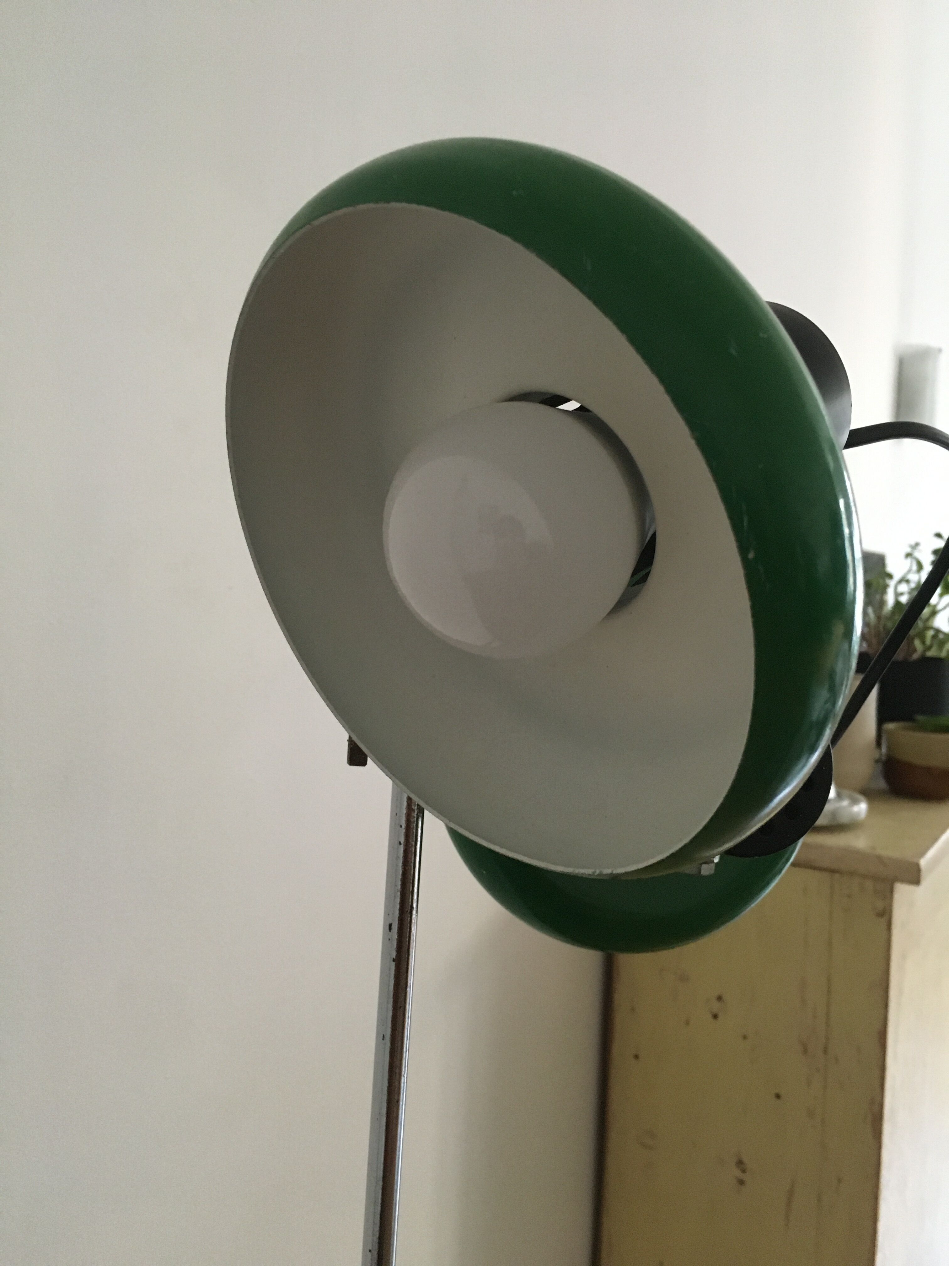 Floor lamp 2 green spots