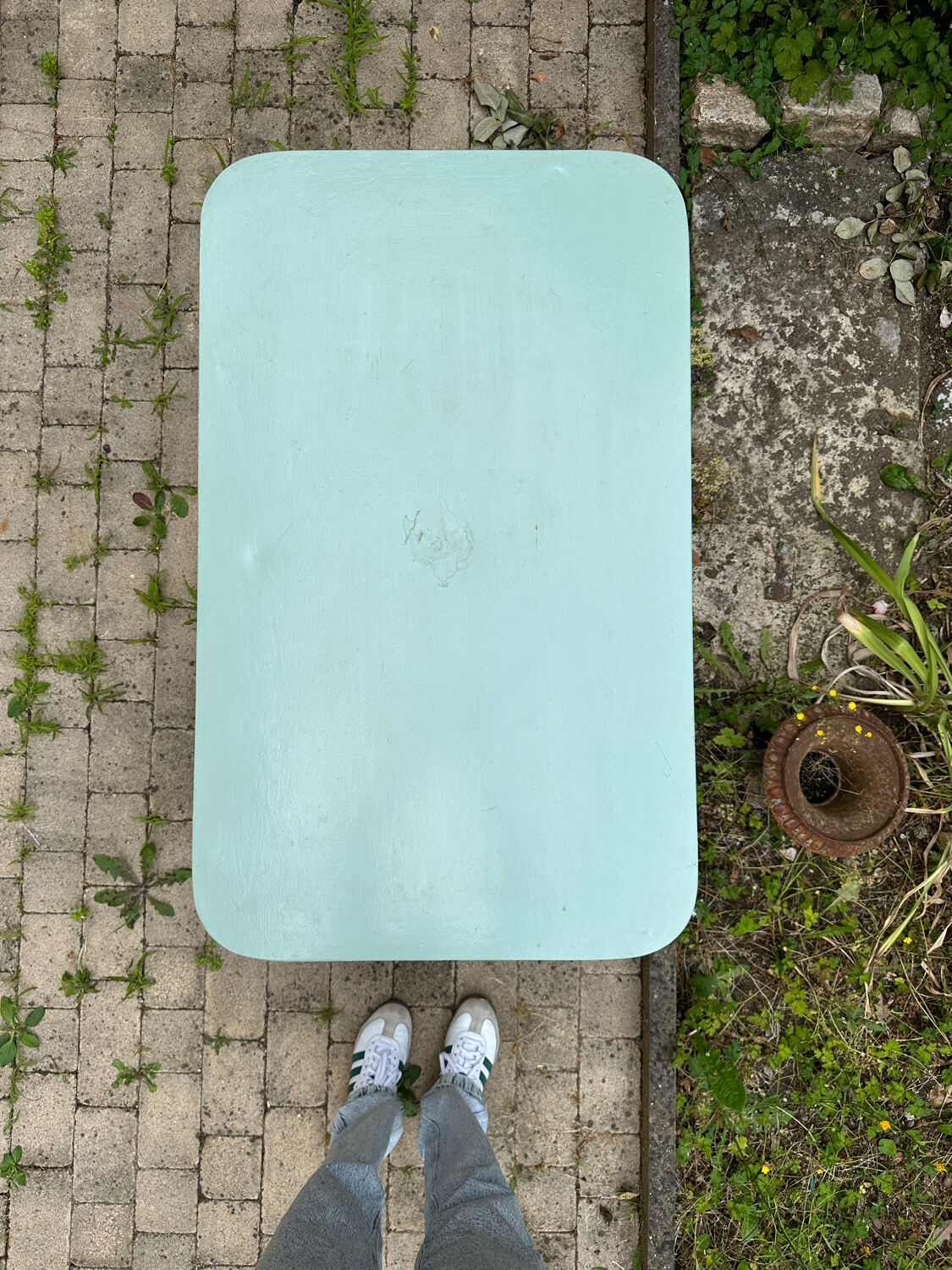 Almond green metal garden furniture