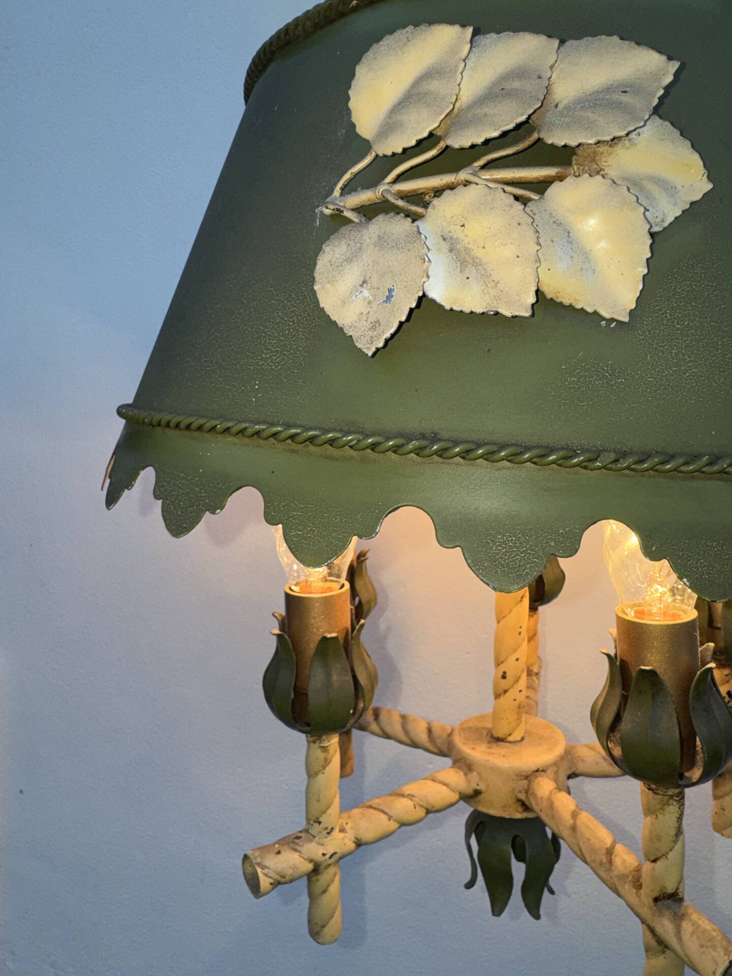 Florentine style chandelier Hollywood Regency 1960s