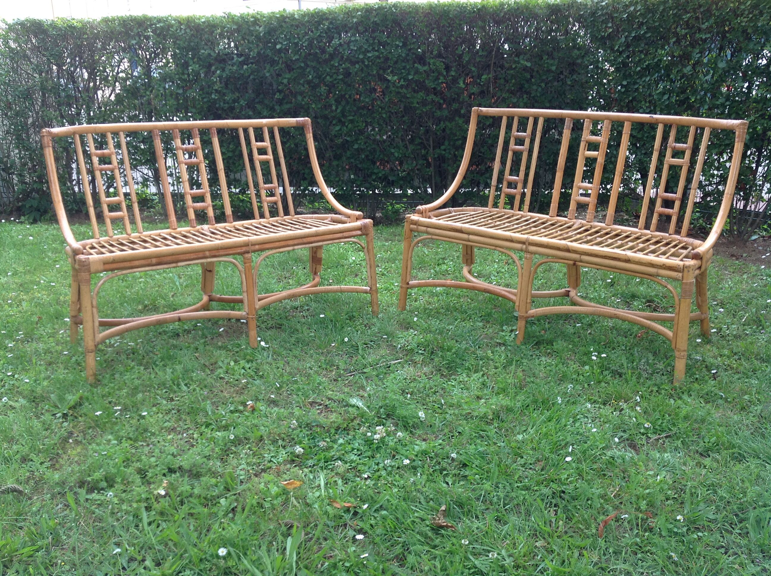 Paire de canapés en rotin vintage