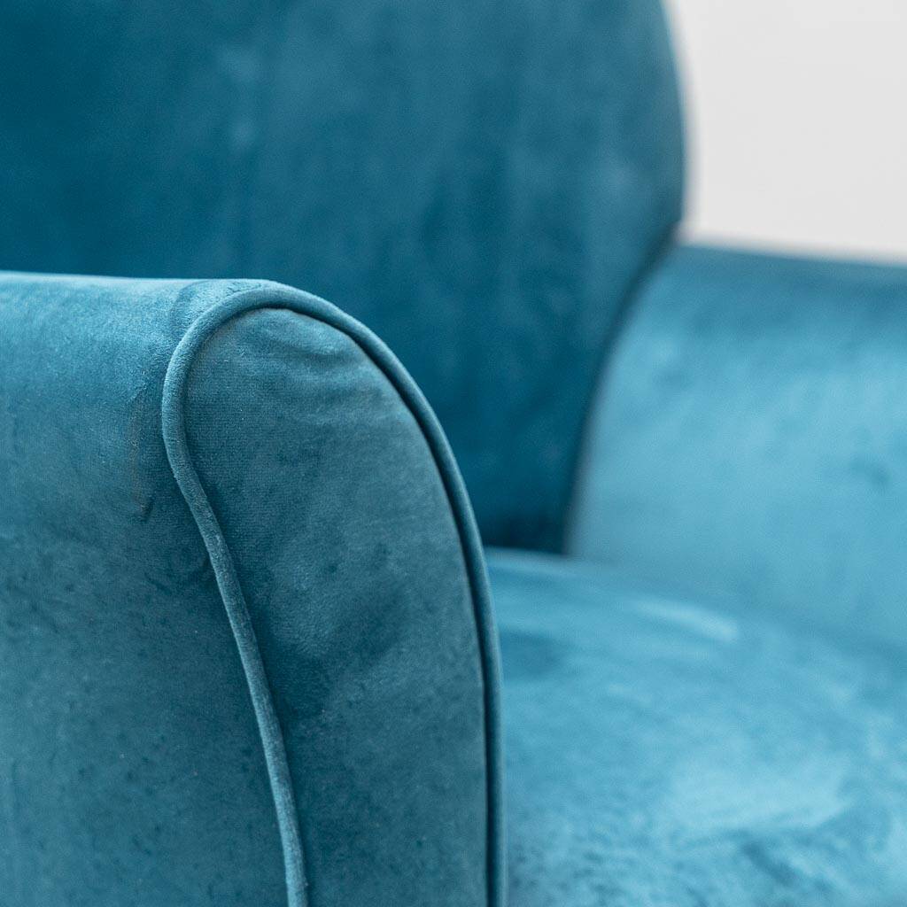 Paire de fauteuils en velours bleu vintage des années 1970 modernisme
