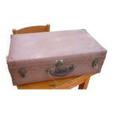 Valise verte en carton