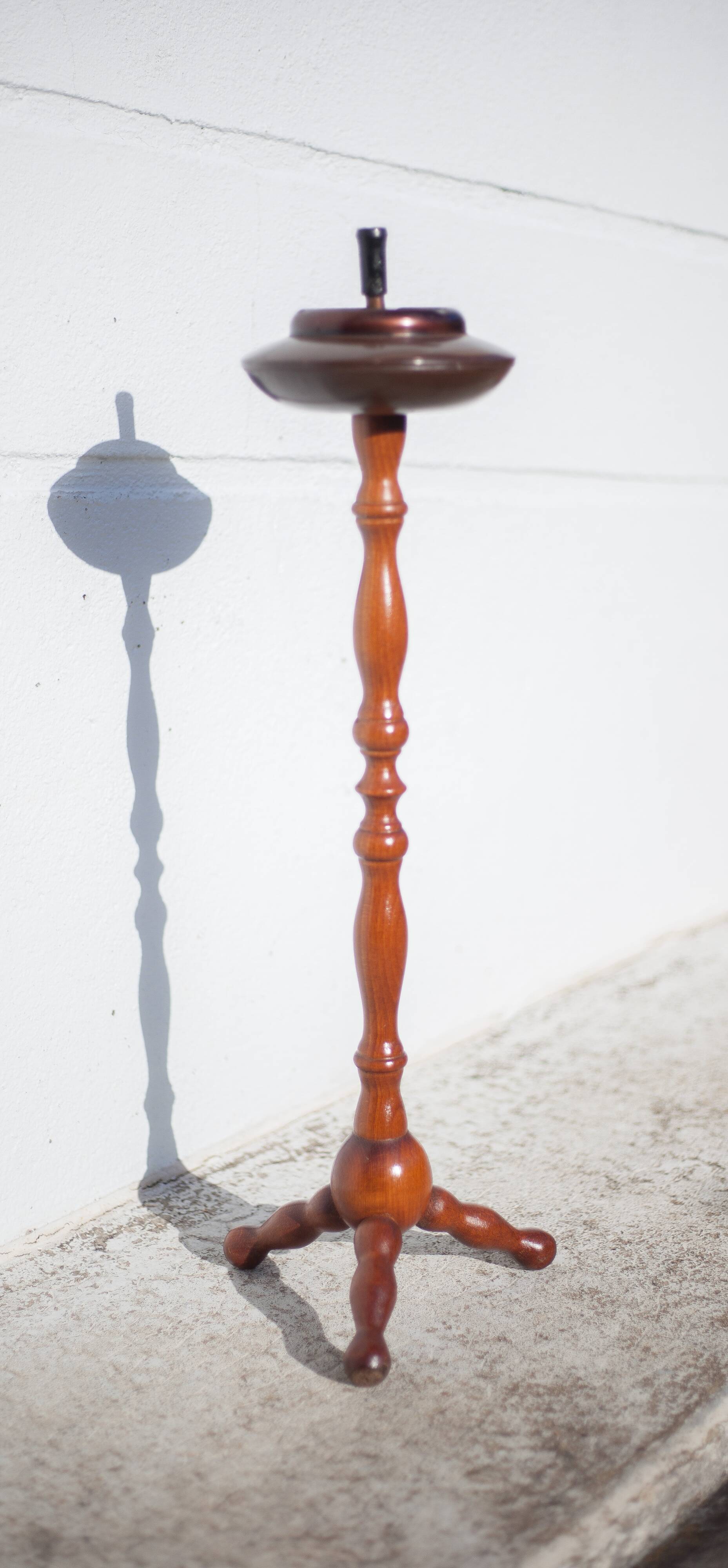 Vintage ashtray, ashtray on tripod wooden foot, push ashtray, tripod ashtray