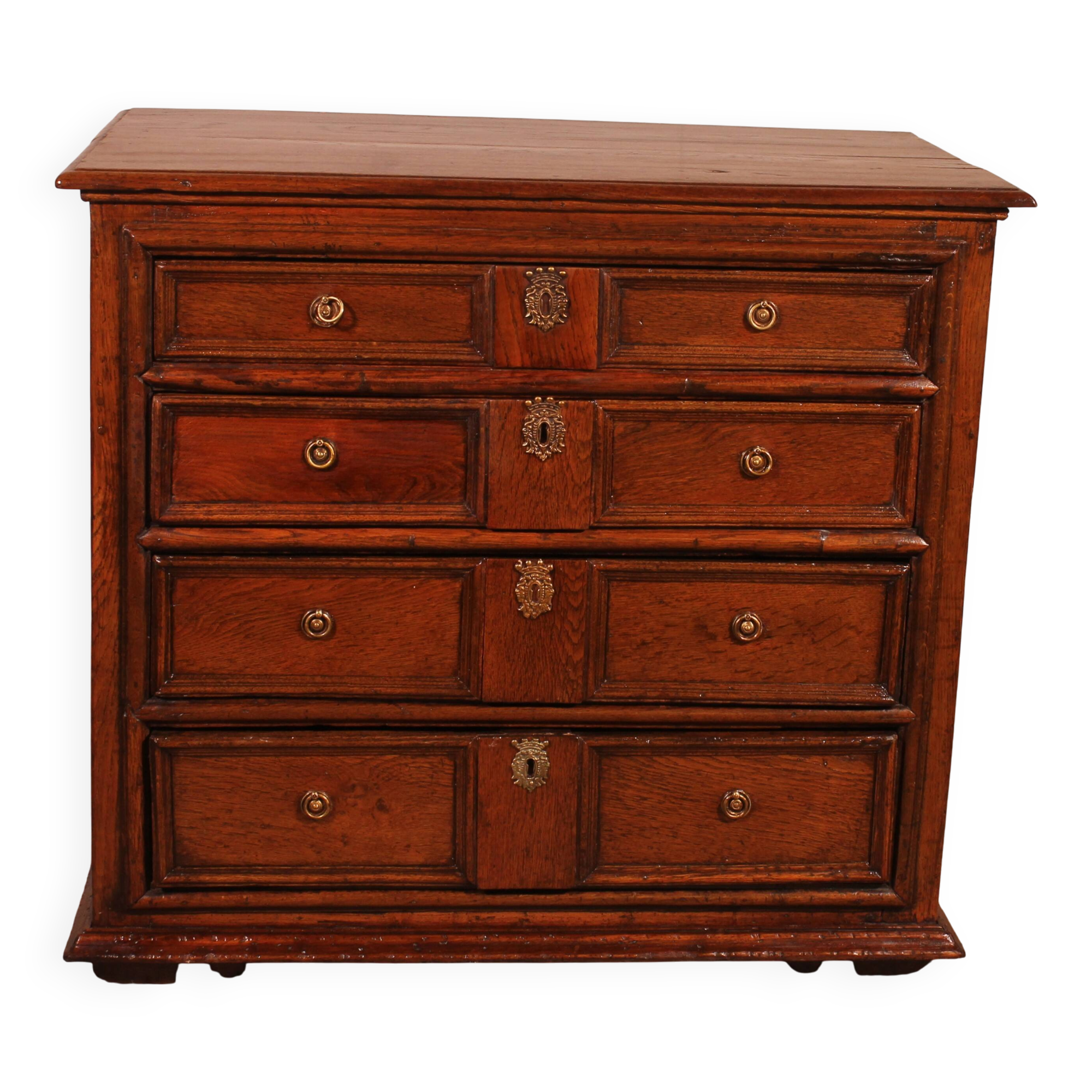 English oak chest of drawers, early 18th century