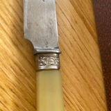 Box of 6 antique knives