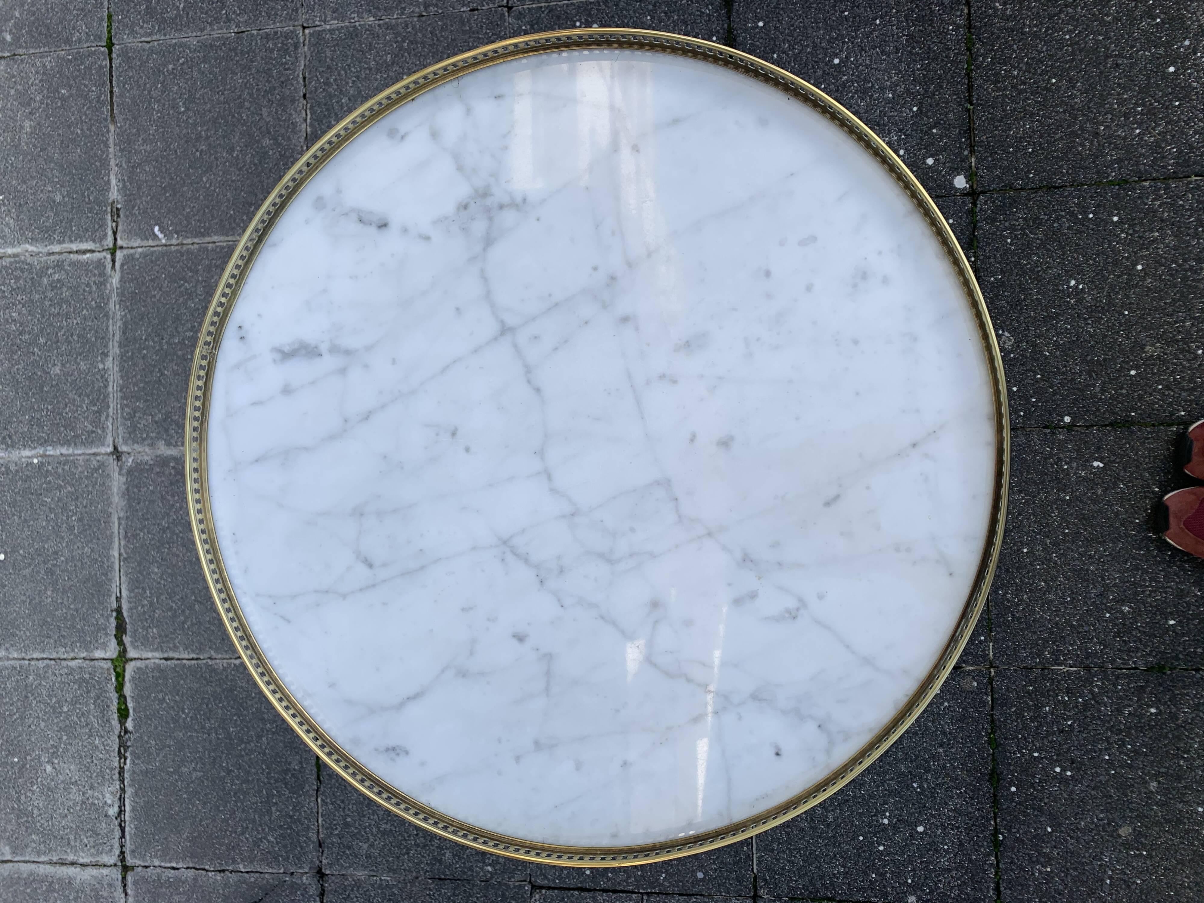 Marble bouillotte table