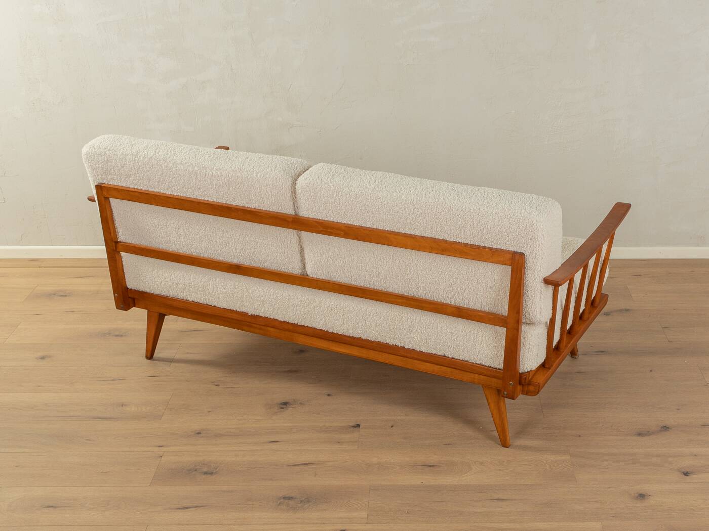 1950s sofa, Knoll Antimott