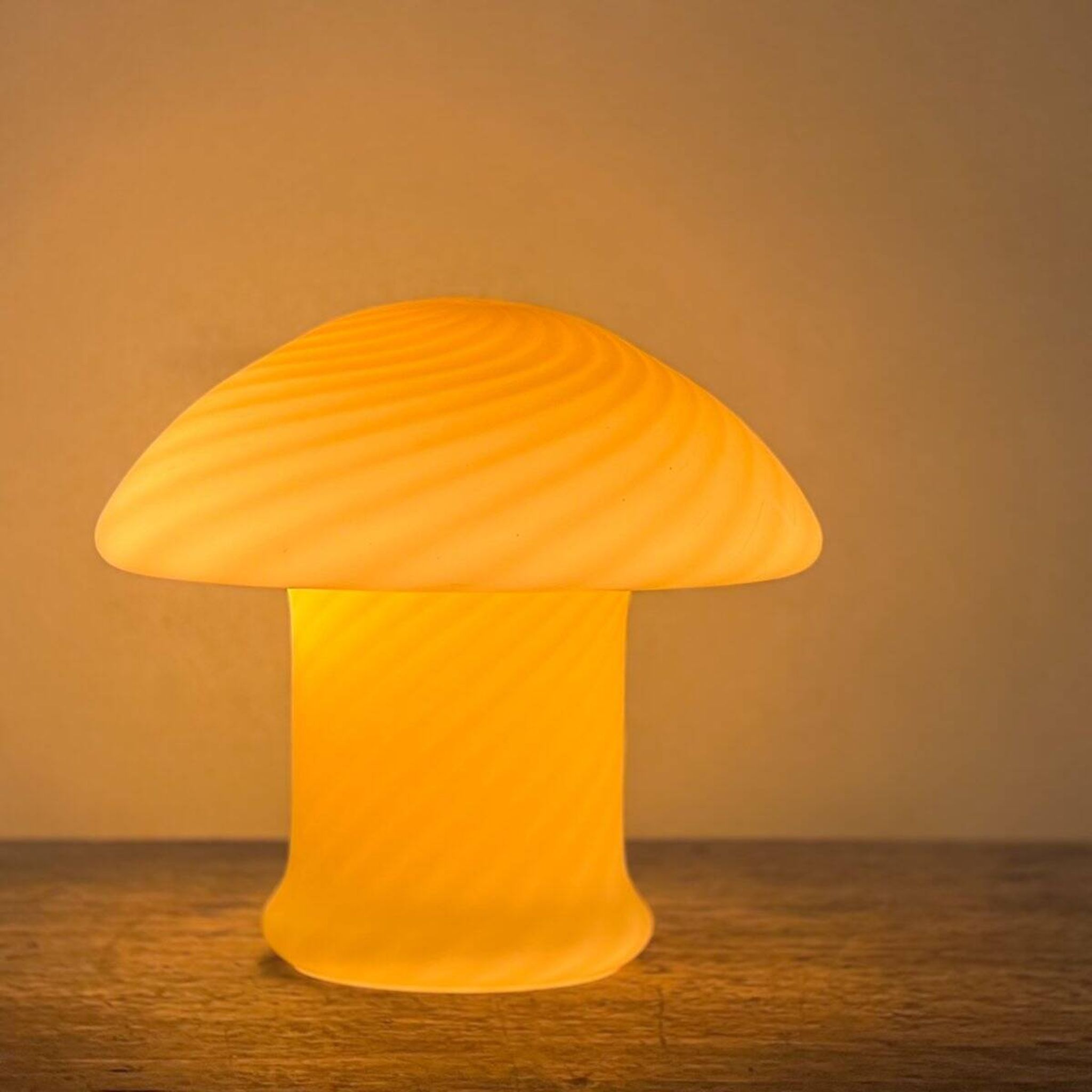 Lampe champignon vintage faite à la main en verre de Murano, Italie, années 70.