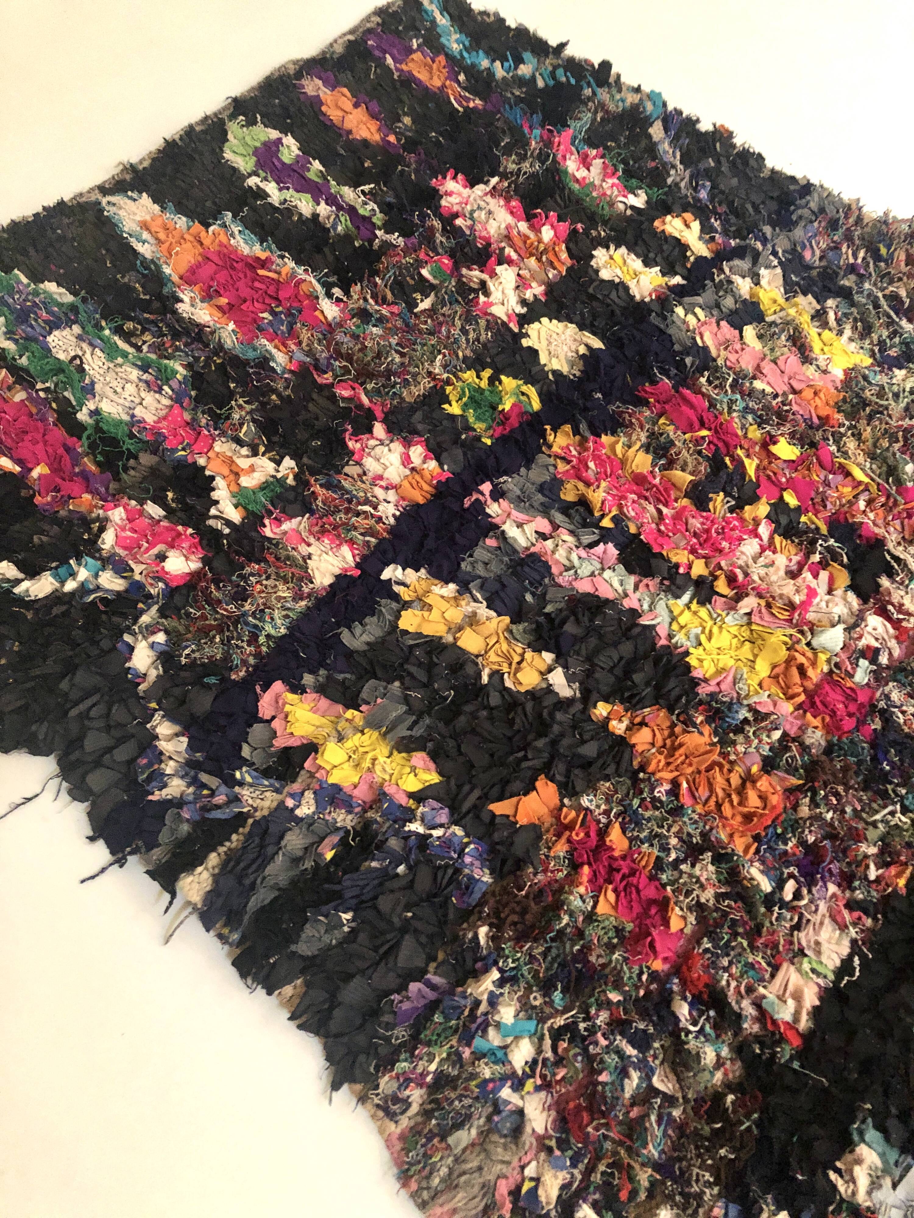 Moroccan Berber carpet Boucherouite 194x128cm