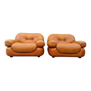2 fauteuils en cuir cognac