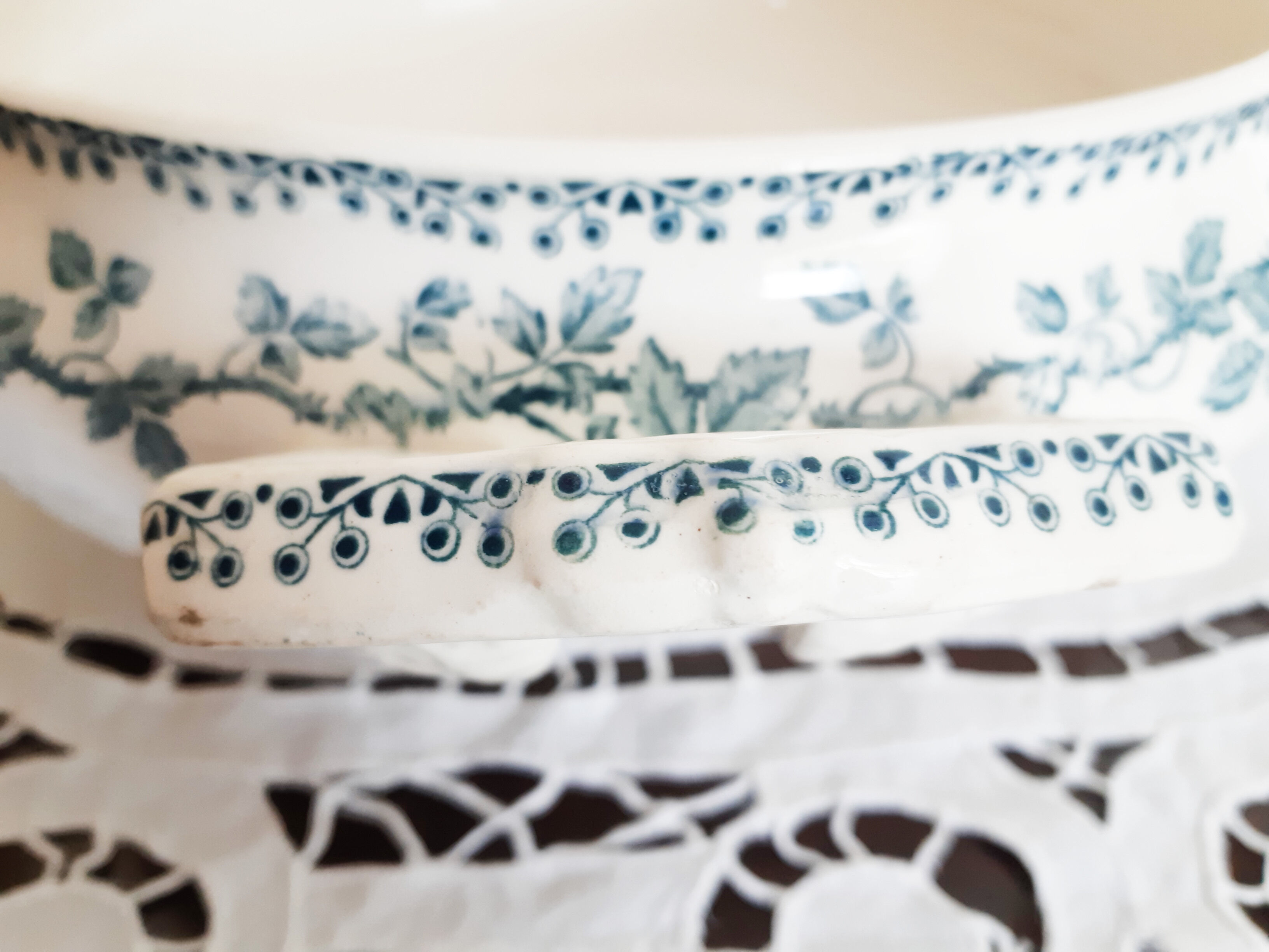 Antique salad bowl in Saint Amand earthenware, Guadeloupe model