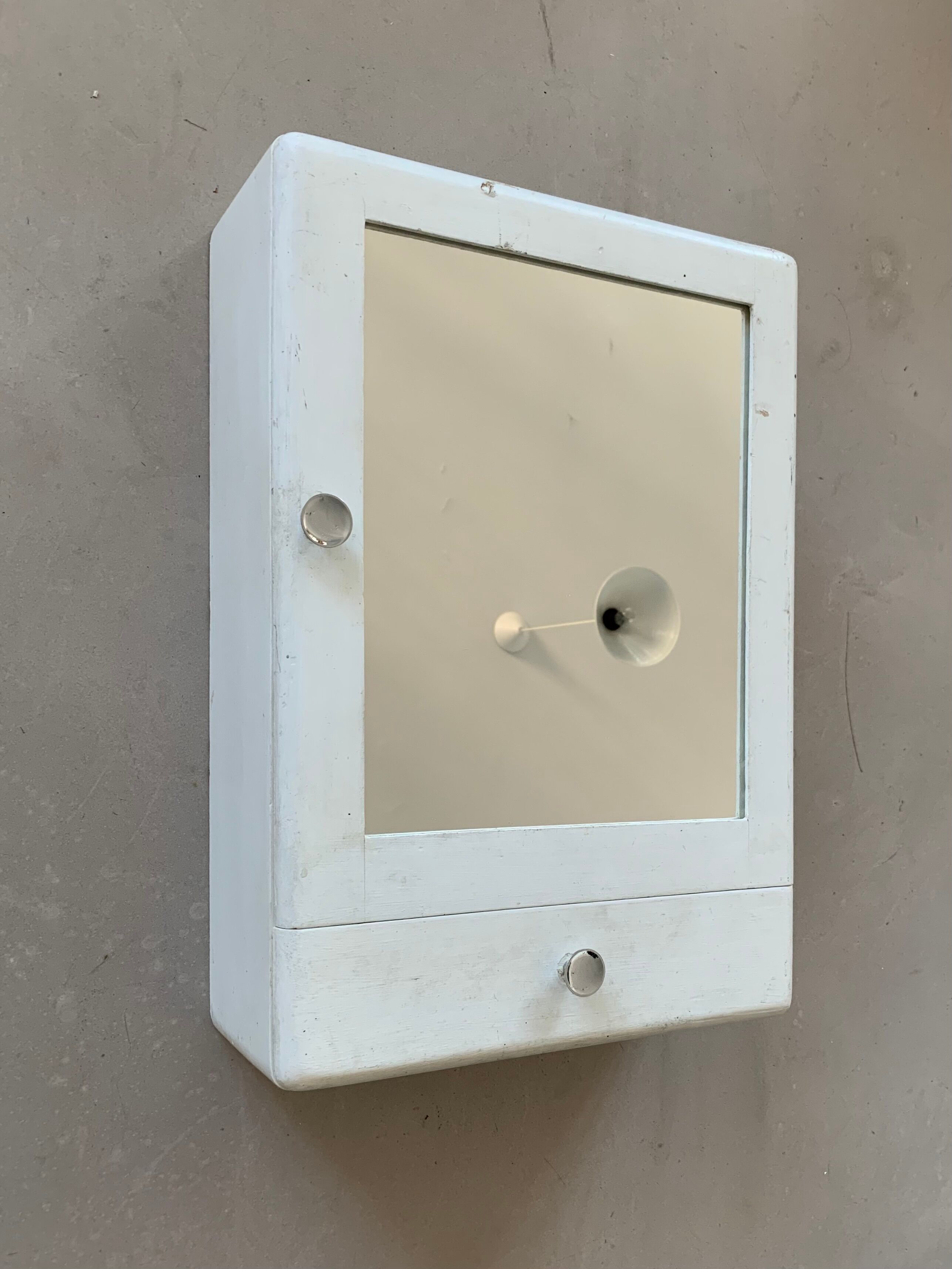 Small wall cabinet 50s