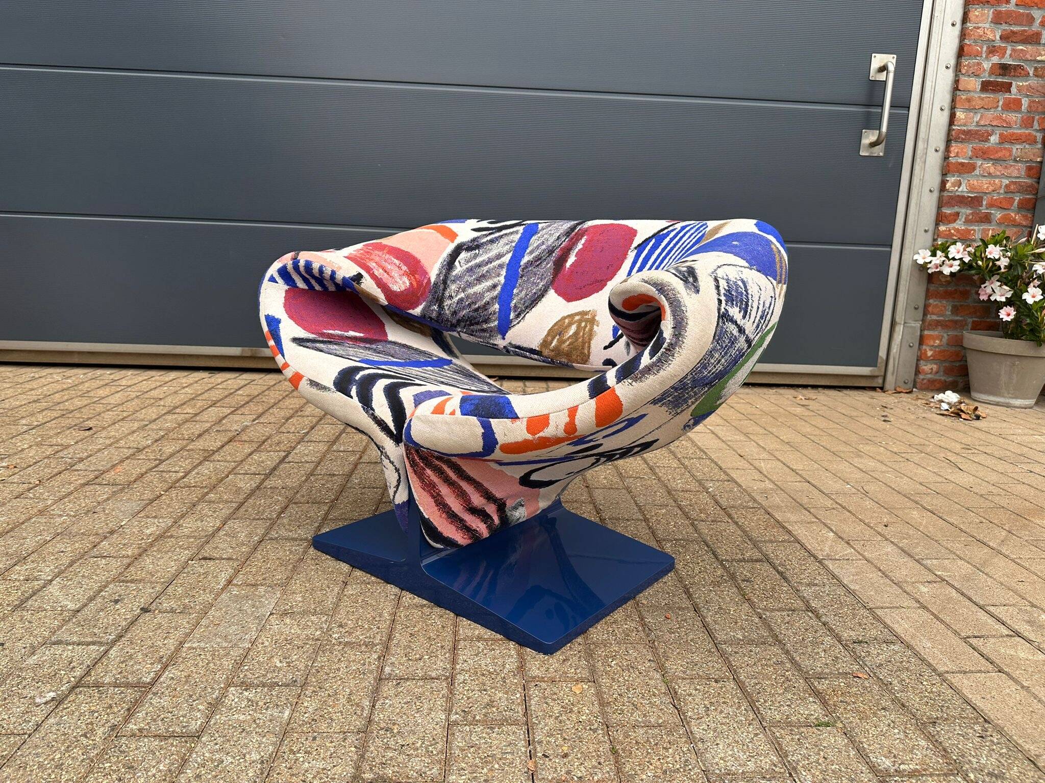 Artifort Ribbon chair by Pierre Paulin, Pierre Frey: The Painter's Canvas