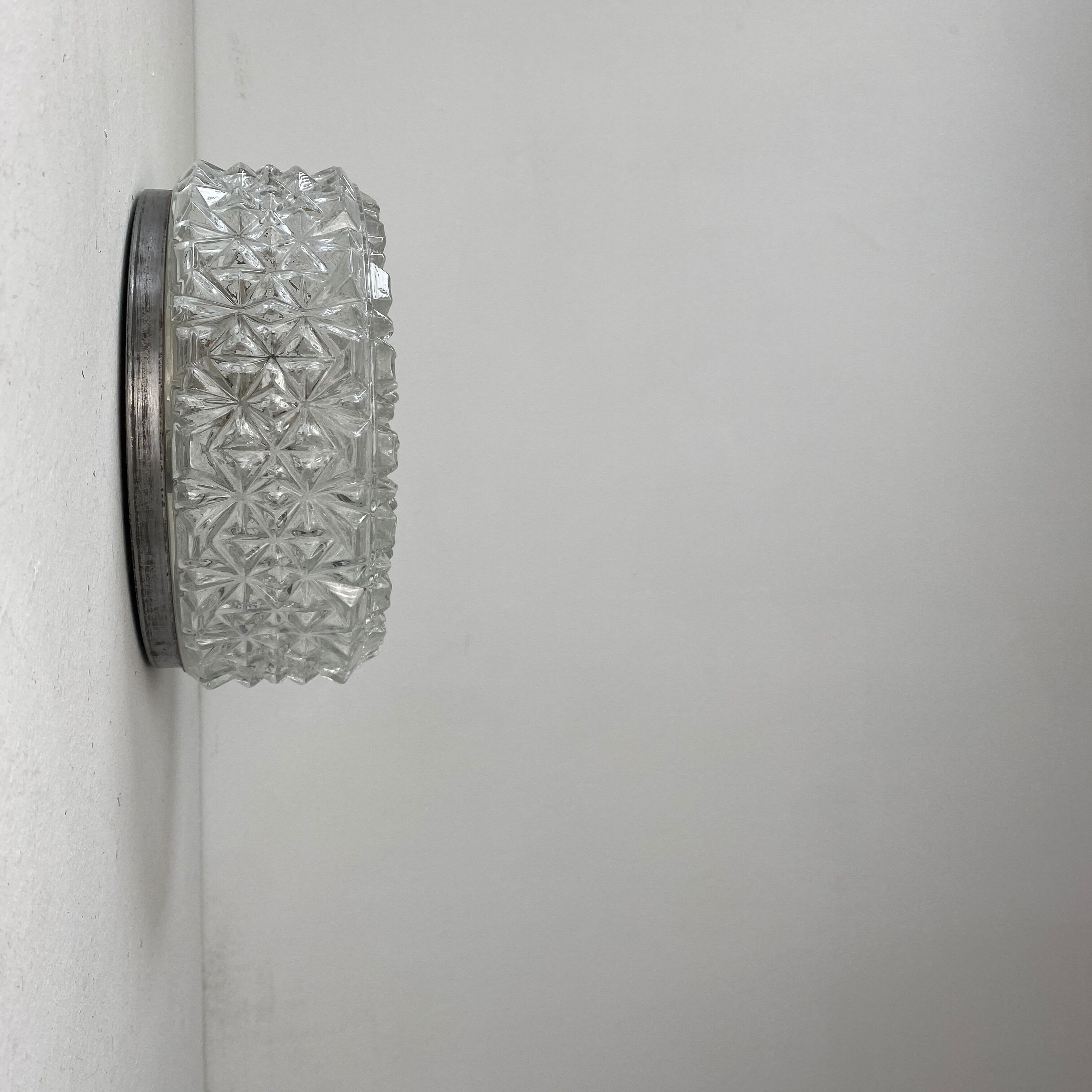 Vintage round wall lamp