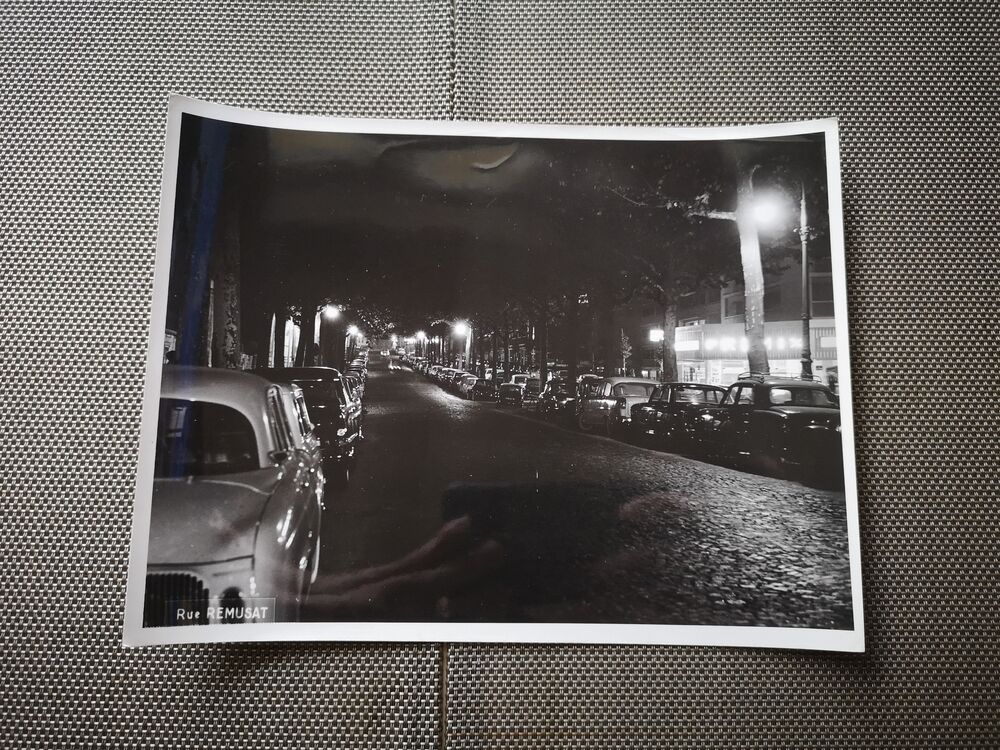 Photograph 18x24cm - Old black and white silver print - Rue Rémusat - 1950s-1960s