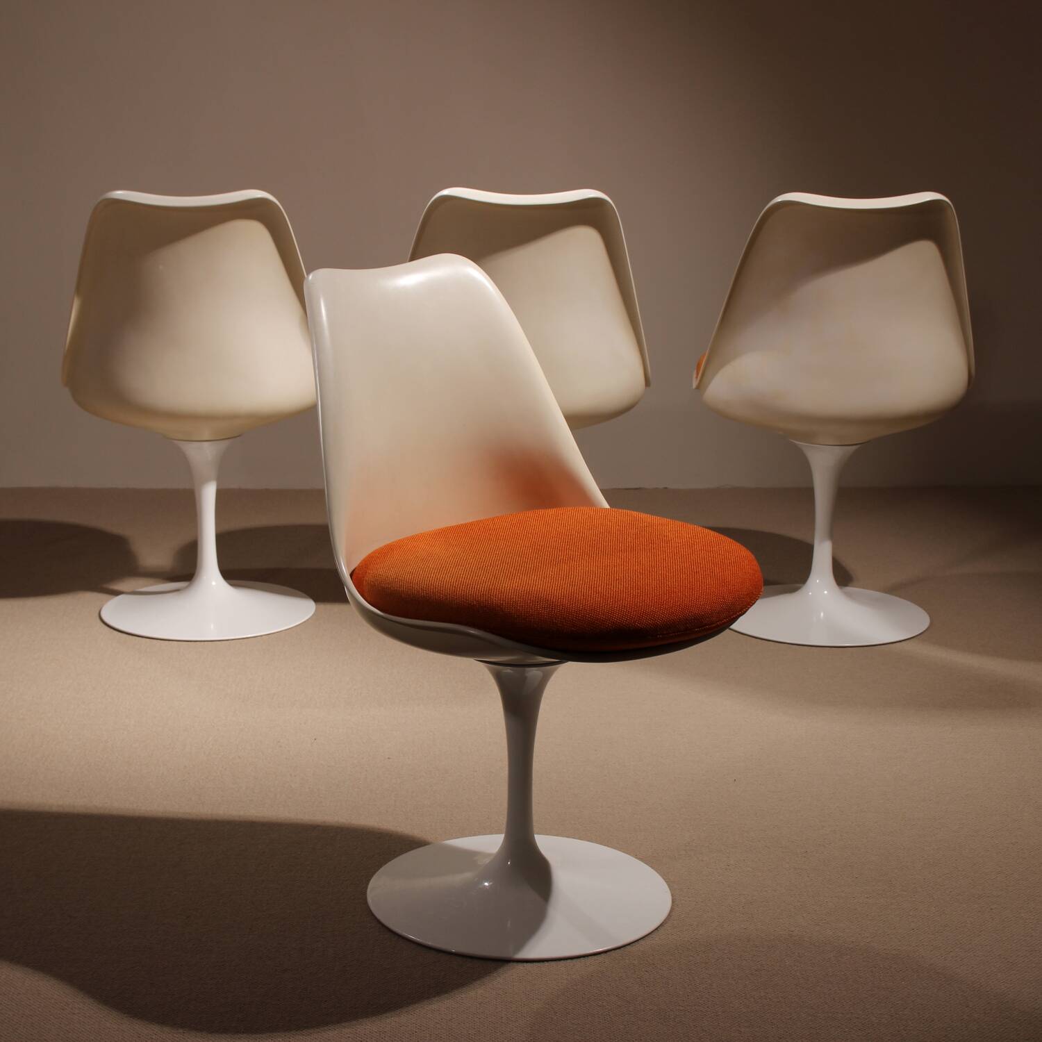 Four Tulip Chairs ‚151‘ by Eero Saarinen for Knoll International | USA 1957
