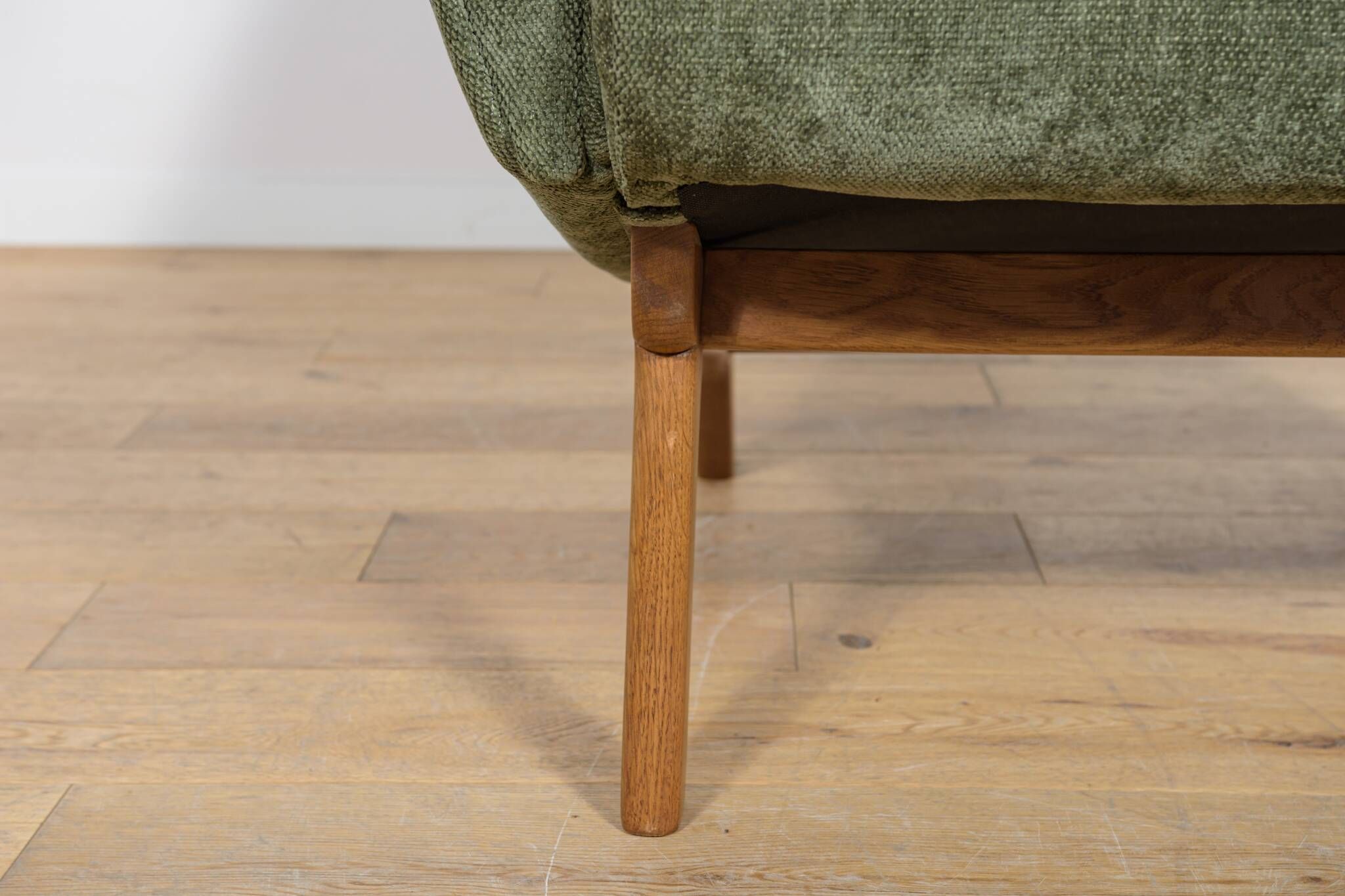 Fauteuil en chêne et tissu vert, Danemark, années 1960