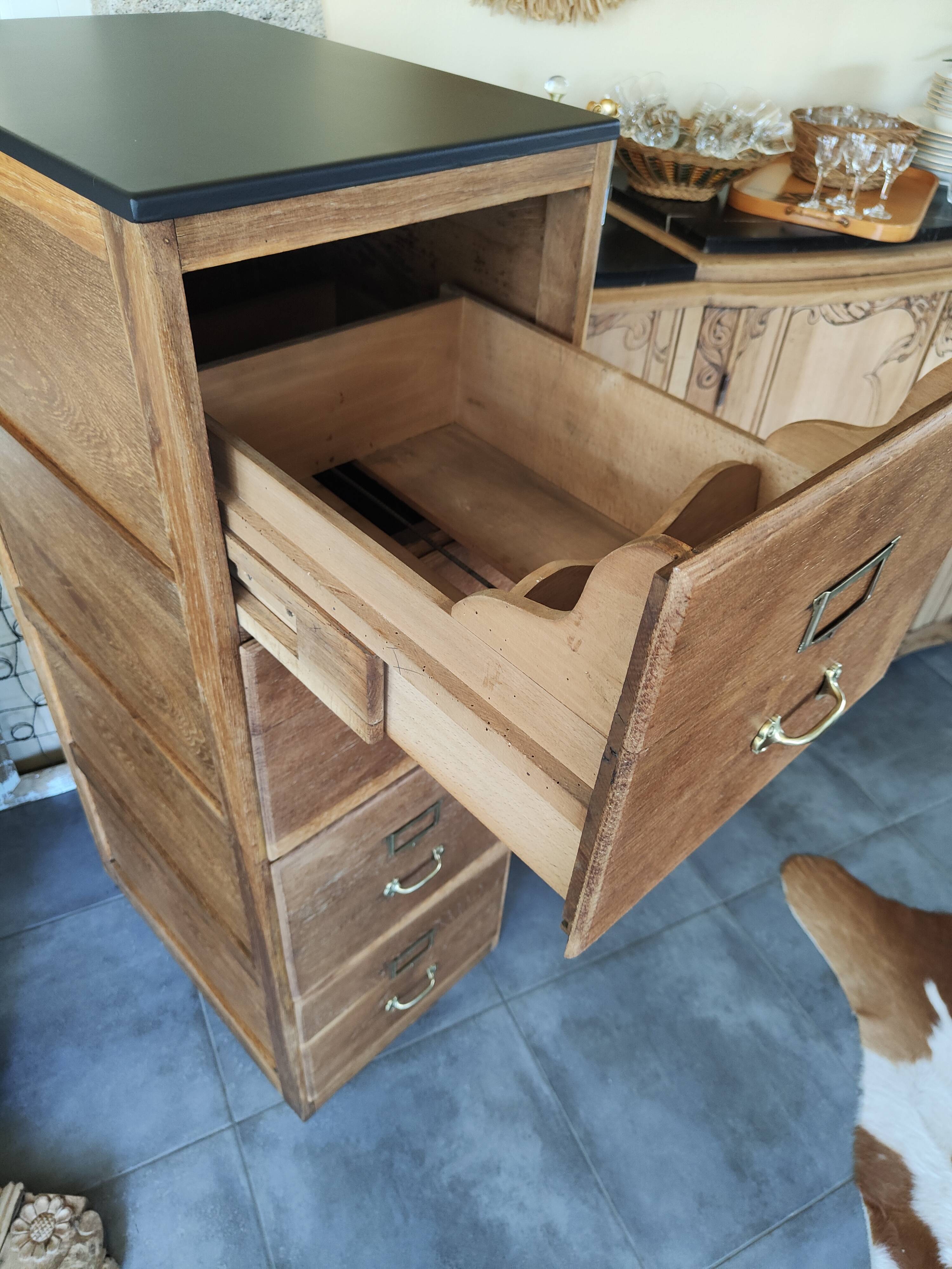 Classeur ancien en bois