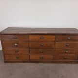 Banque de magasin à tiroirs en chêne