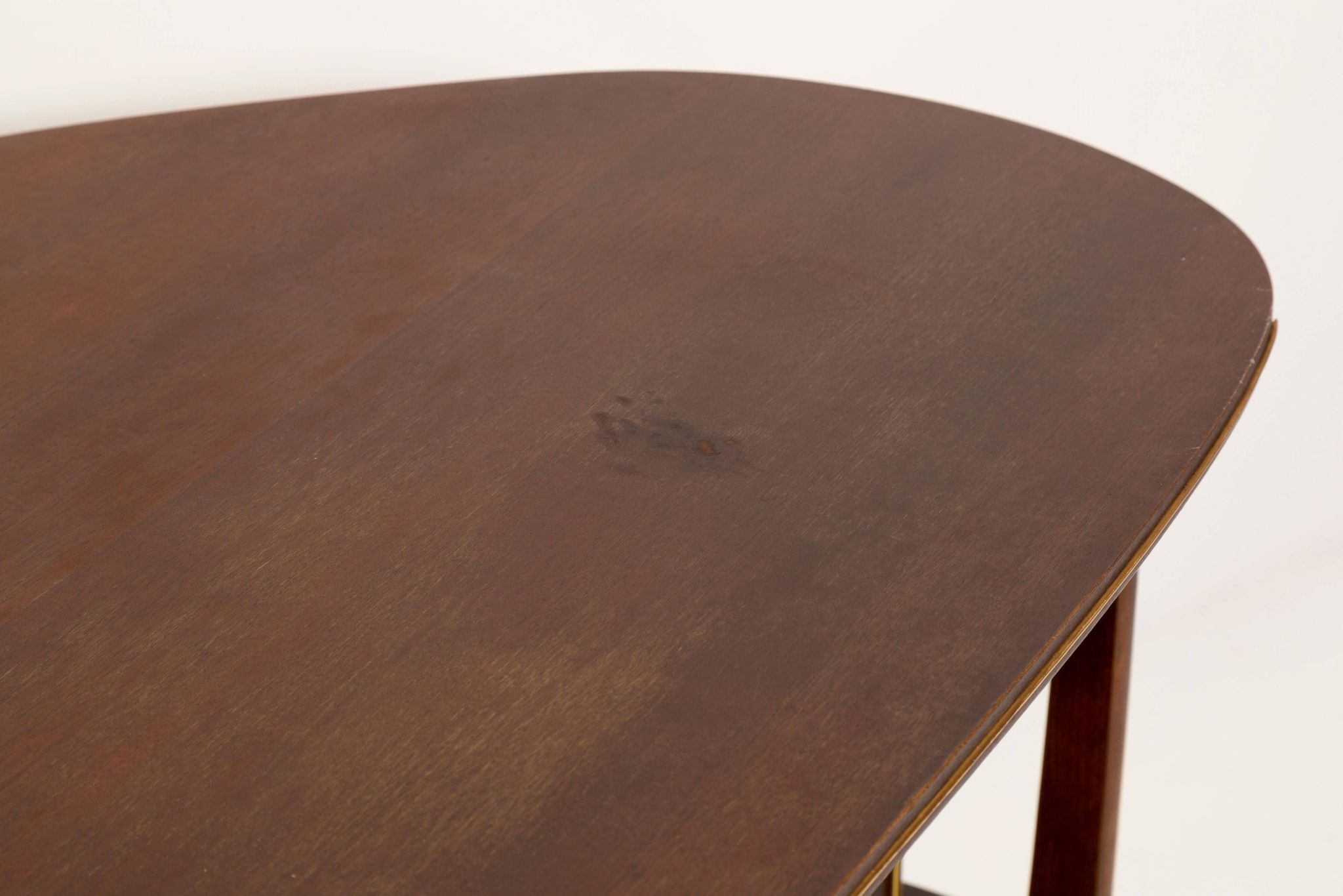 Table d'appoint TV vintage Mid-Century Modern en bois de hêtre, Pologne, années 1960