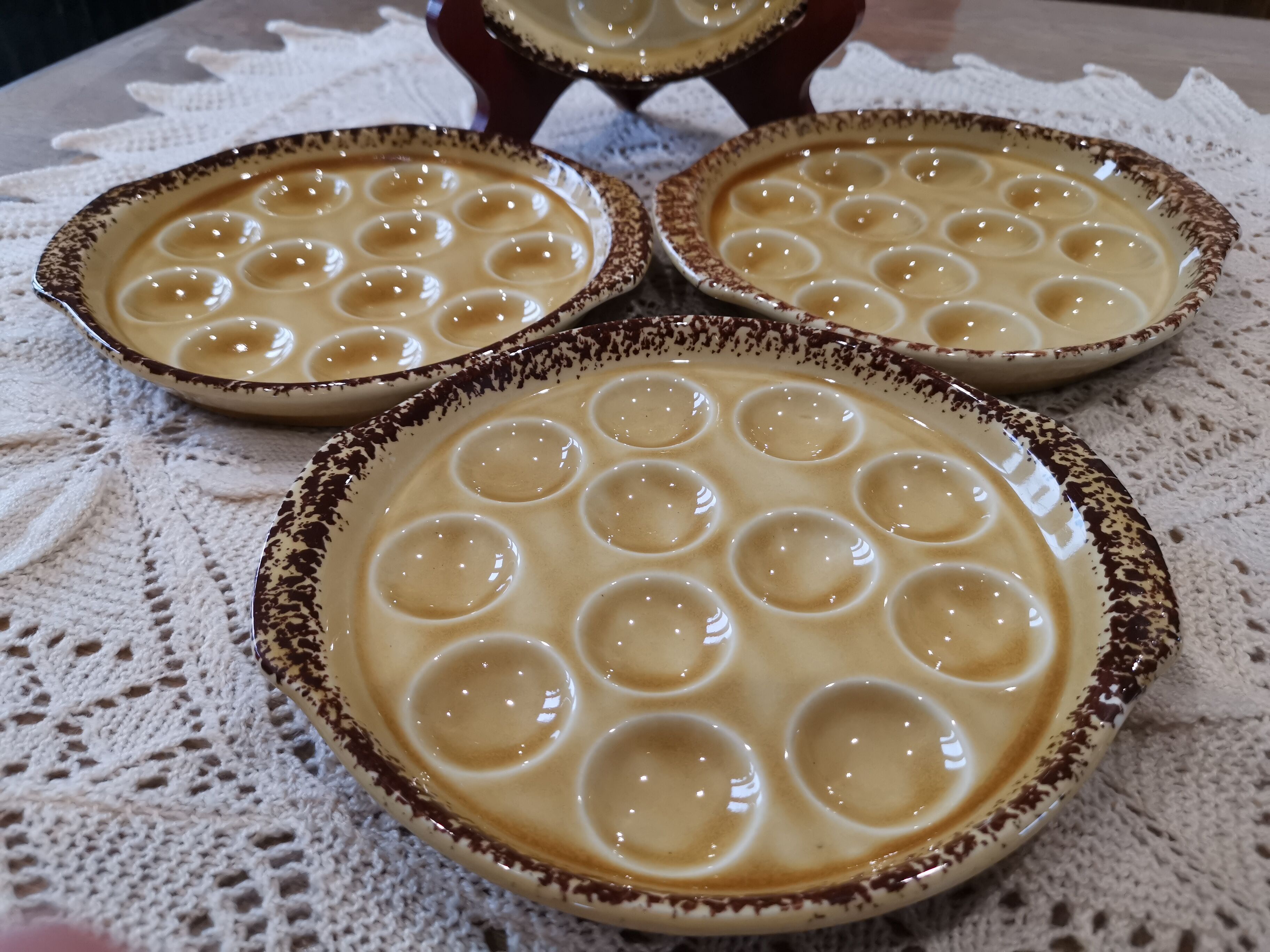 Snail cooking plates Gien France