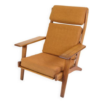 Fauteuil modèle GE290a avec dossier haut fabriqué en chêne par Hans J. Wegner
