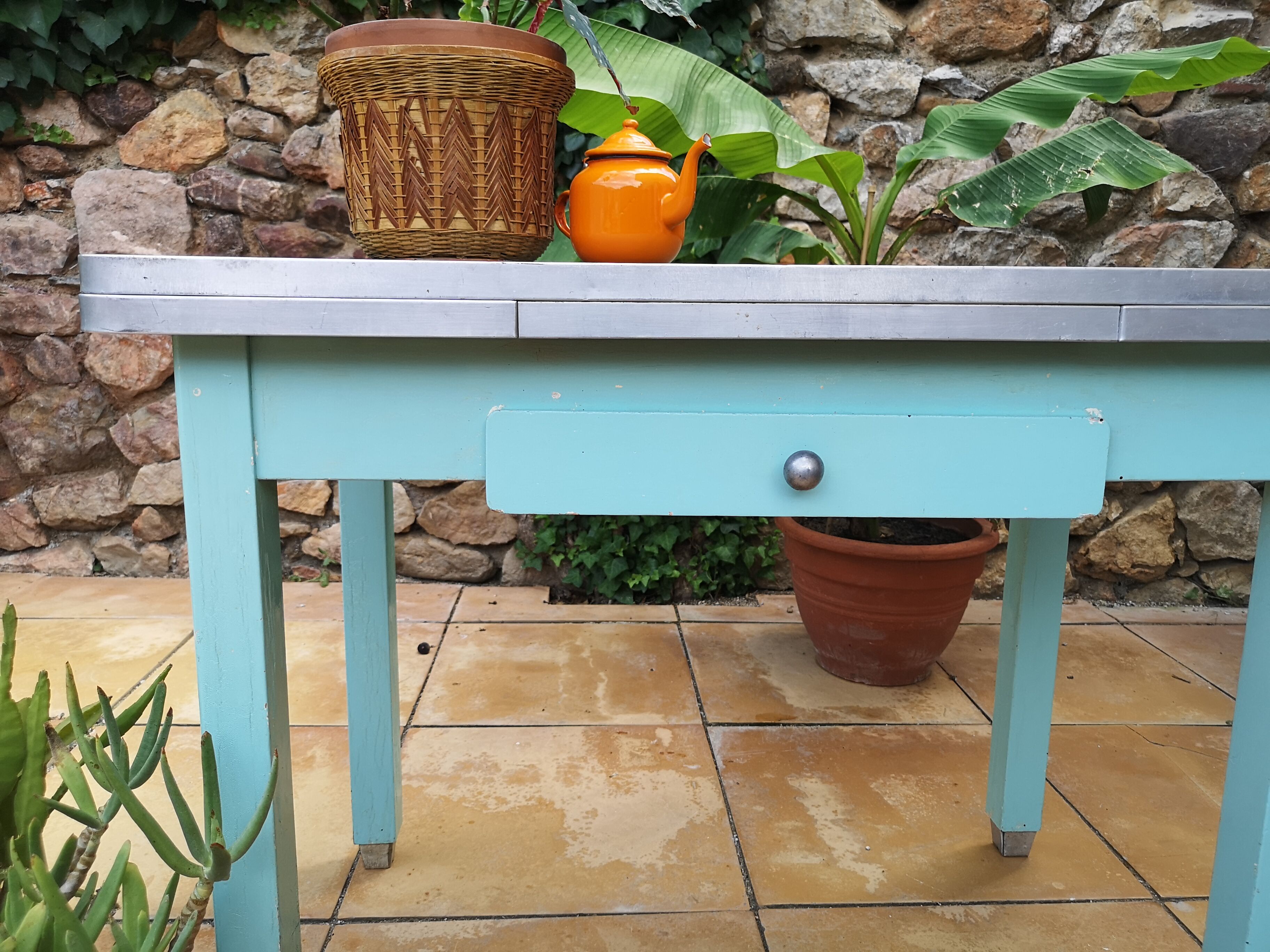 Vintage table of the 50s mado style in formica and wood with drawer and extension cords