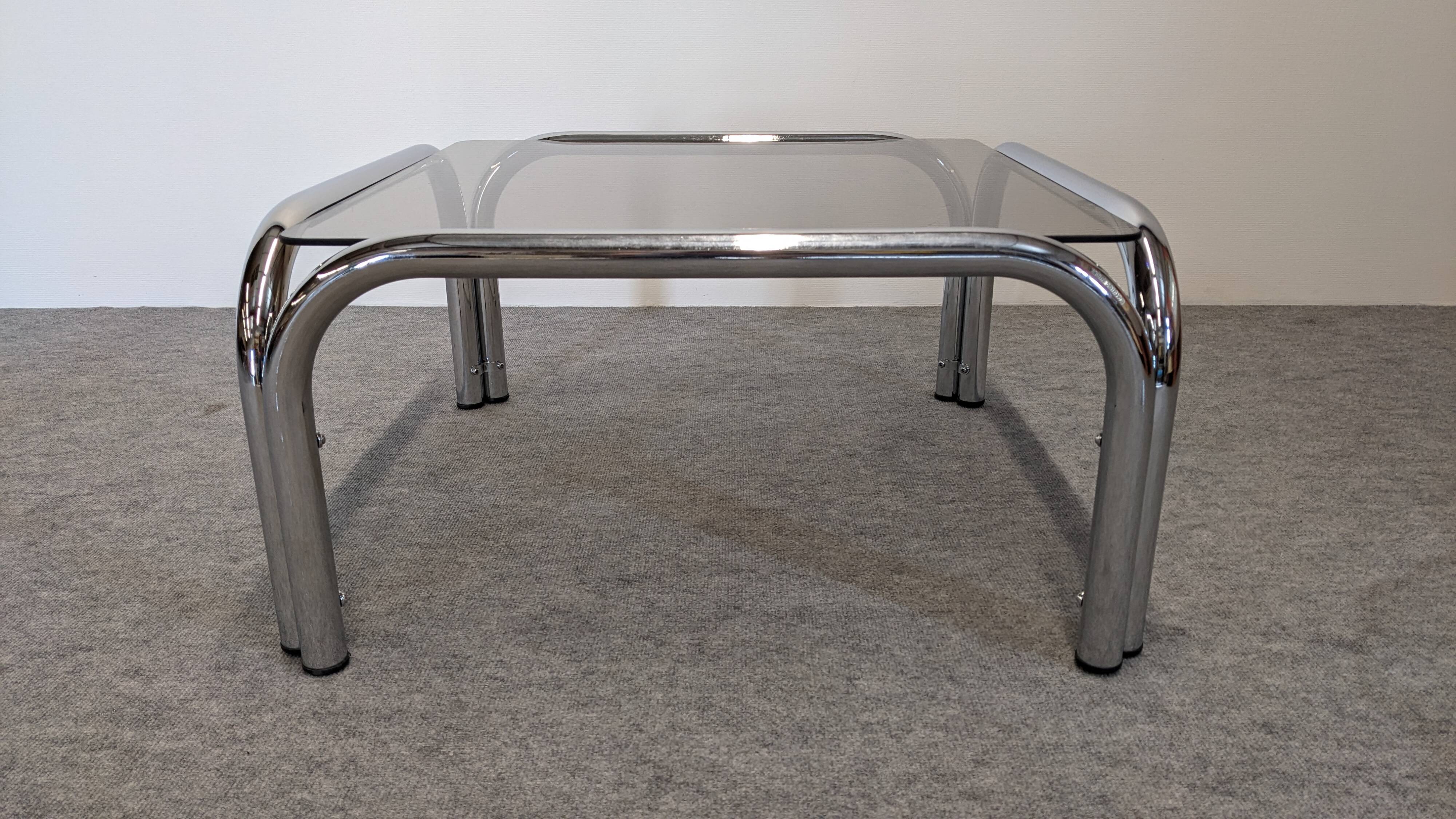 Space age tubular coffee table in smoked glass from the 60s/70s