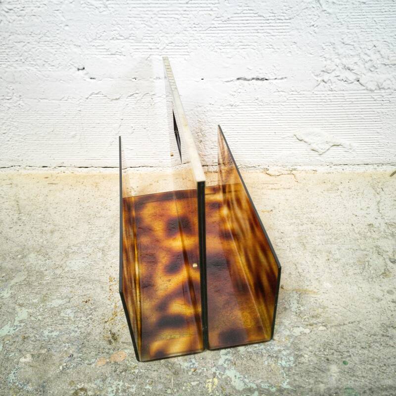 Vintage magazine rack in plexiglass and brass