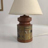 Table lamp in turned wood