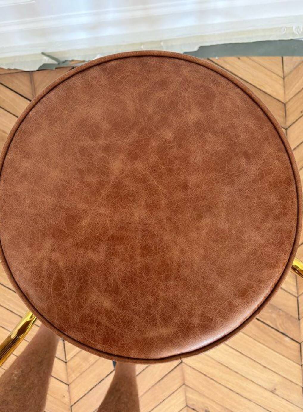 Leather armchair / bar stool