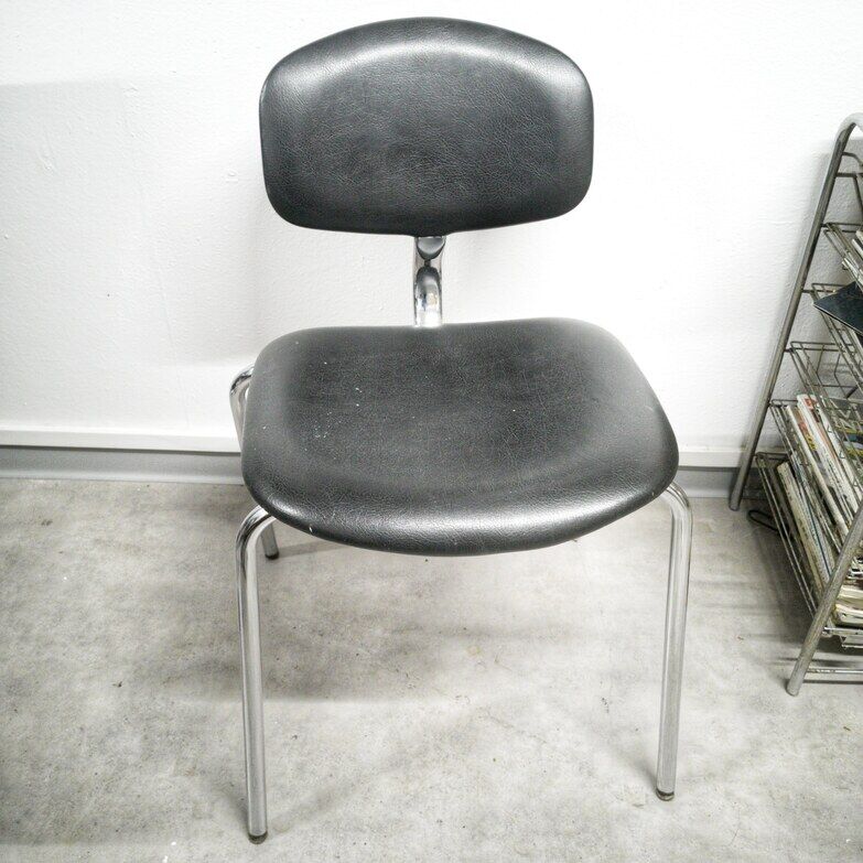Vintage strafor chair