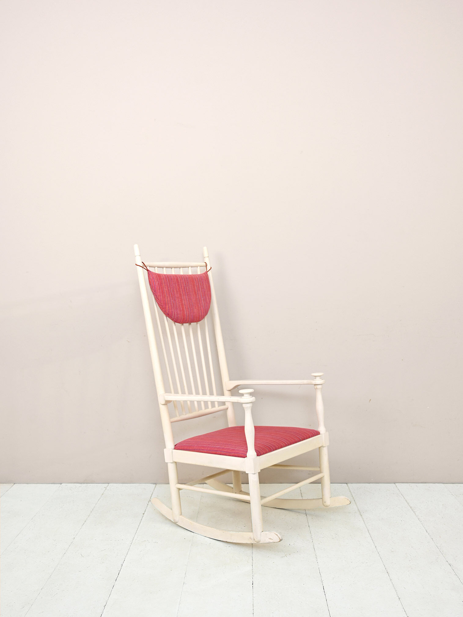 Scandinavian rocking chair
