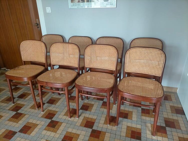 8 bistro chairs model 811 by Josef Hoffman