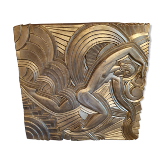 Bas-relief in art deco terracotta