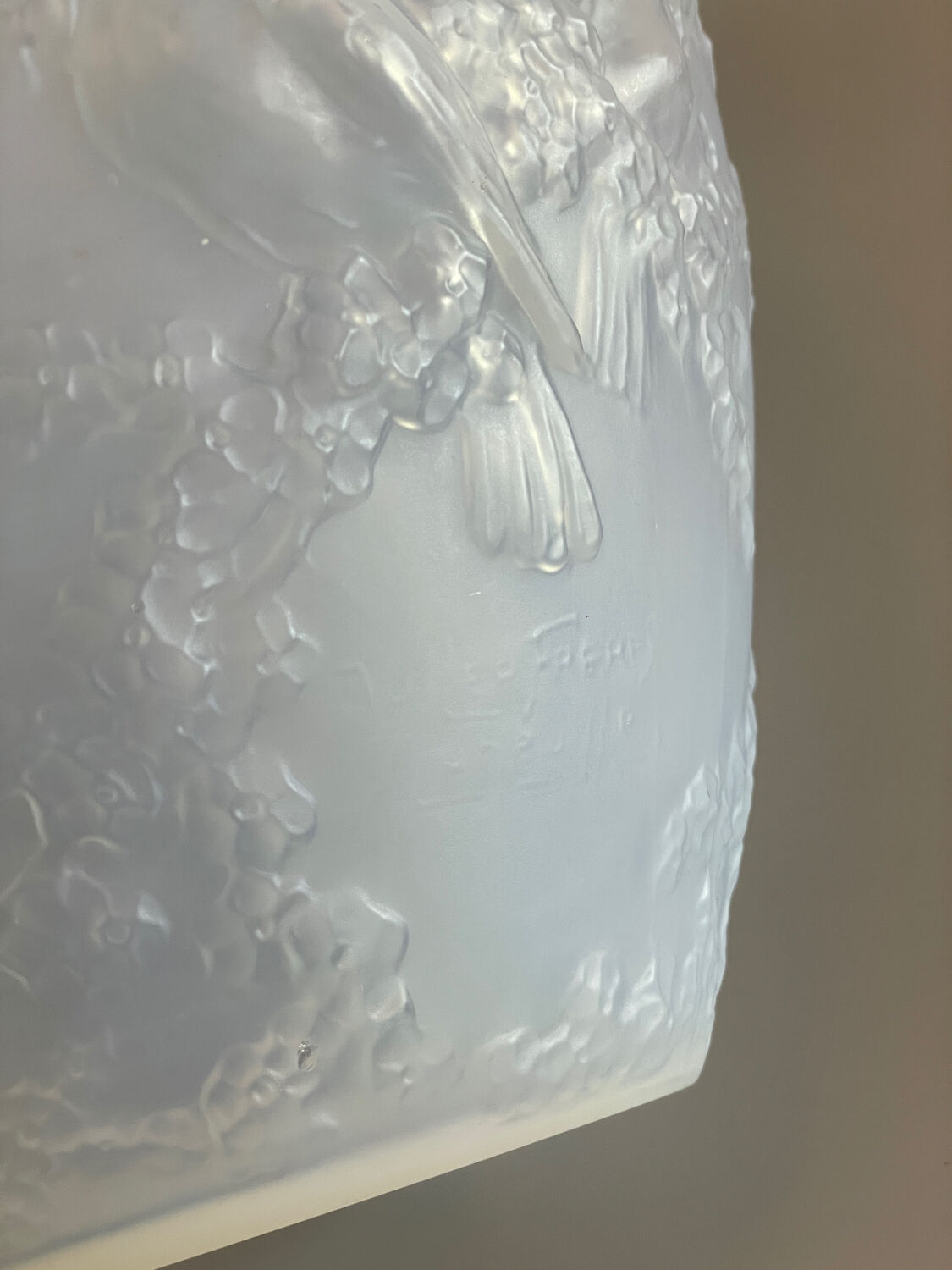 Muller opalescent bird vase