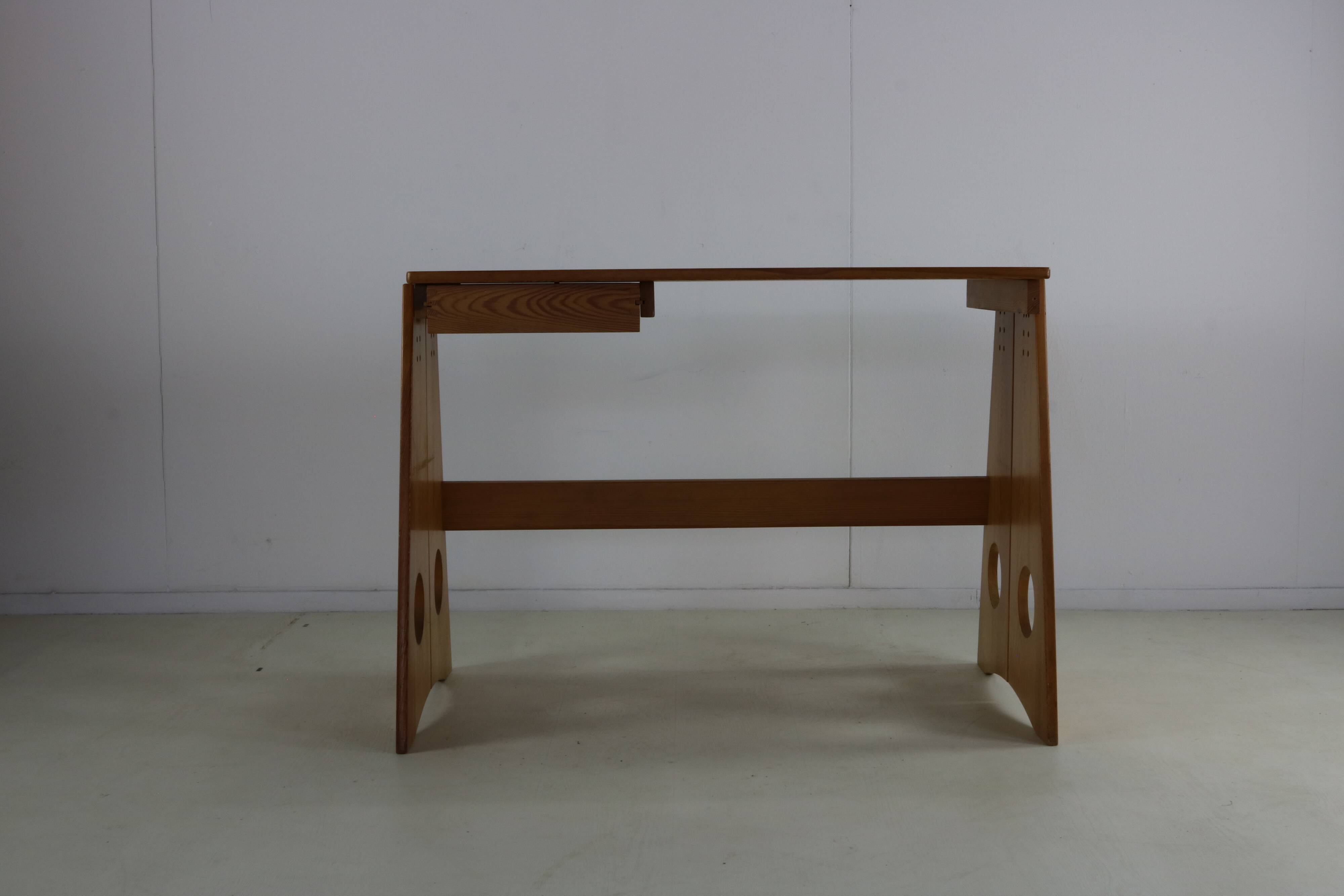 Swedish design height adjustable desk by Gilbert Marklund