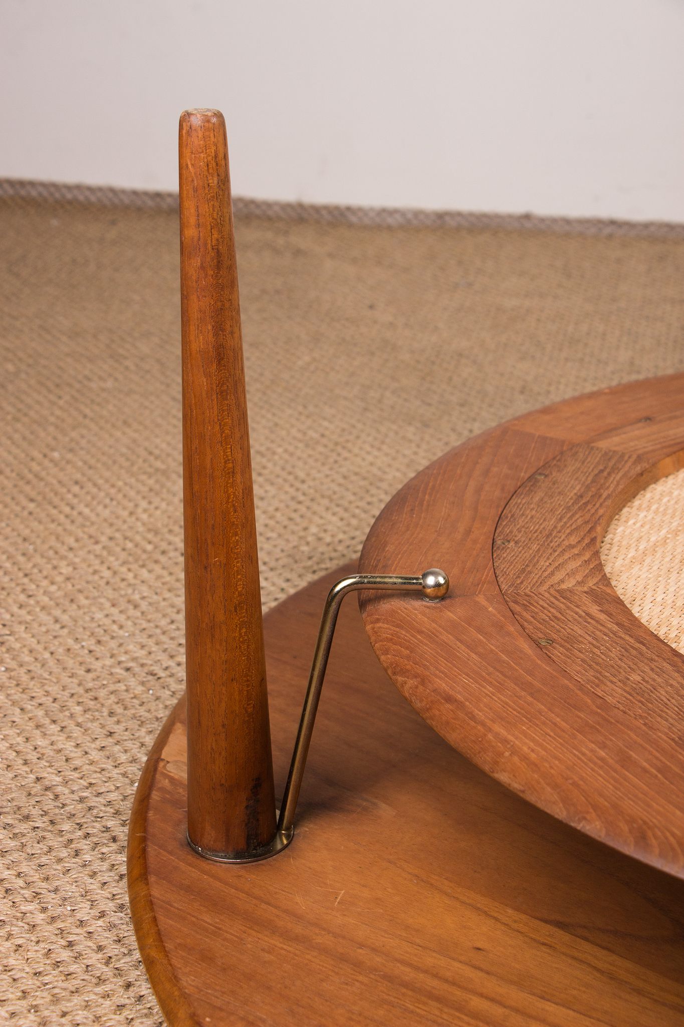 Round coffee table, two levels, danish in teak, brass and cannage