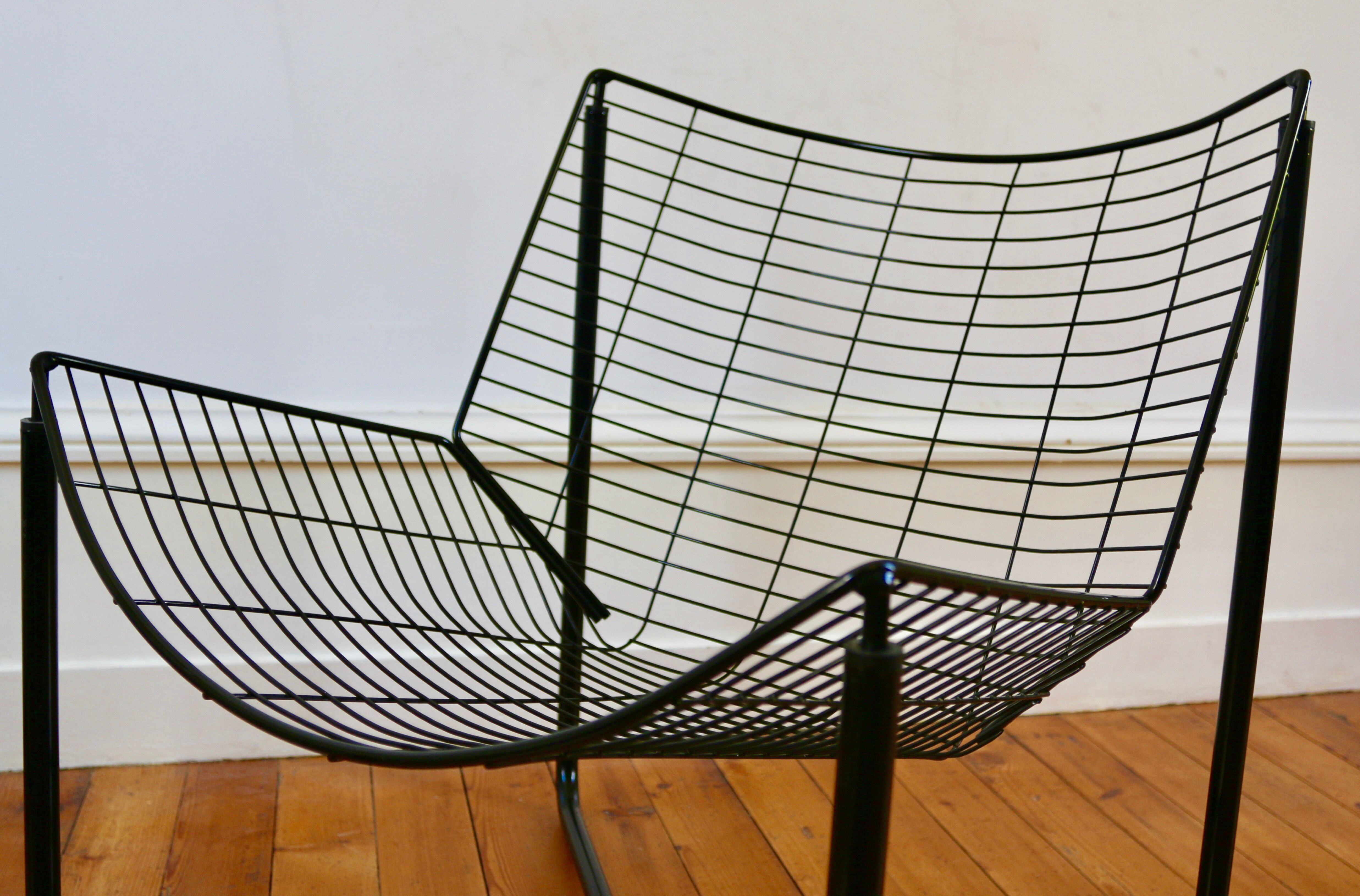 Paire de chauffeuses "Jarpen" de Niels Gammelgaard