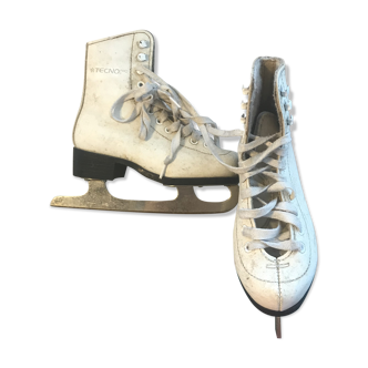 Former Pair of ICE Skates TECNO PRO Size 28 White Leather - Vintage Metal