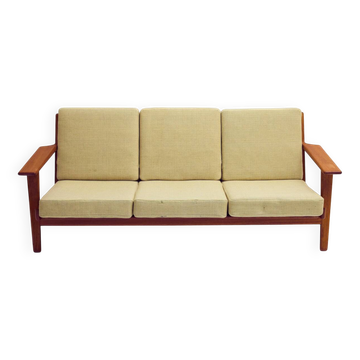 Canapé 3 places de Hans Wegner pour Getama, modèle GE 290 en teck