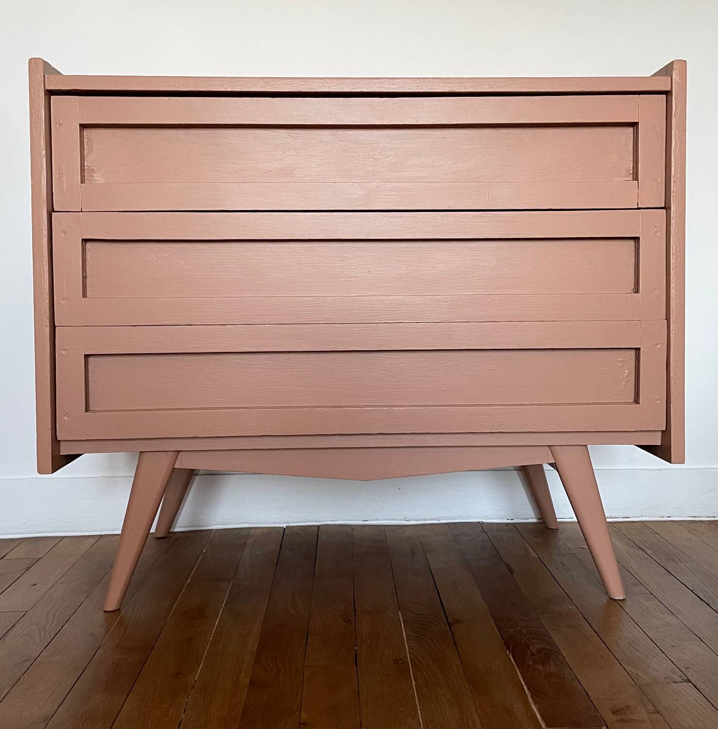 Commode vintage pieds compas