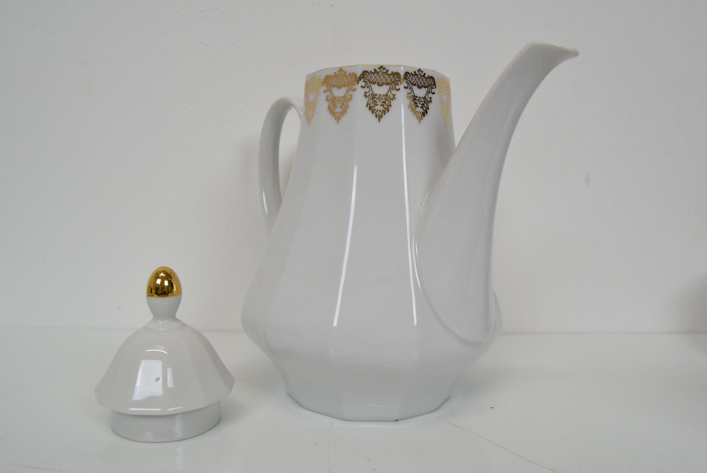 Set Porcelain for tea or coffee,Carlsbad porcealin by company Epiag D.F.,Circa 1960'S.