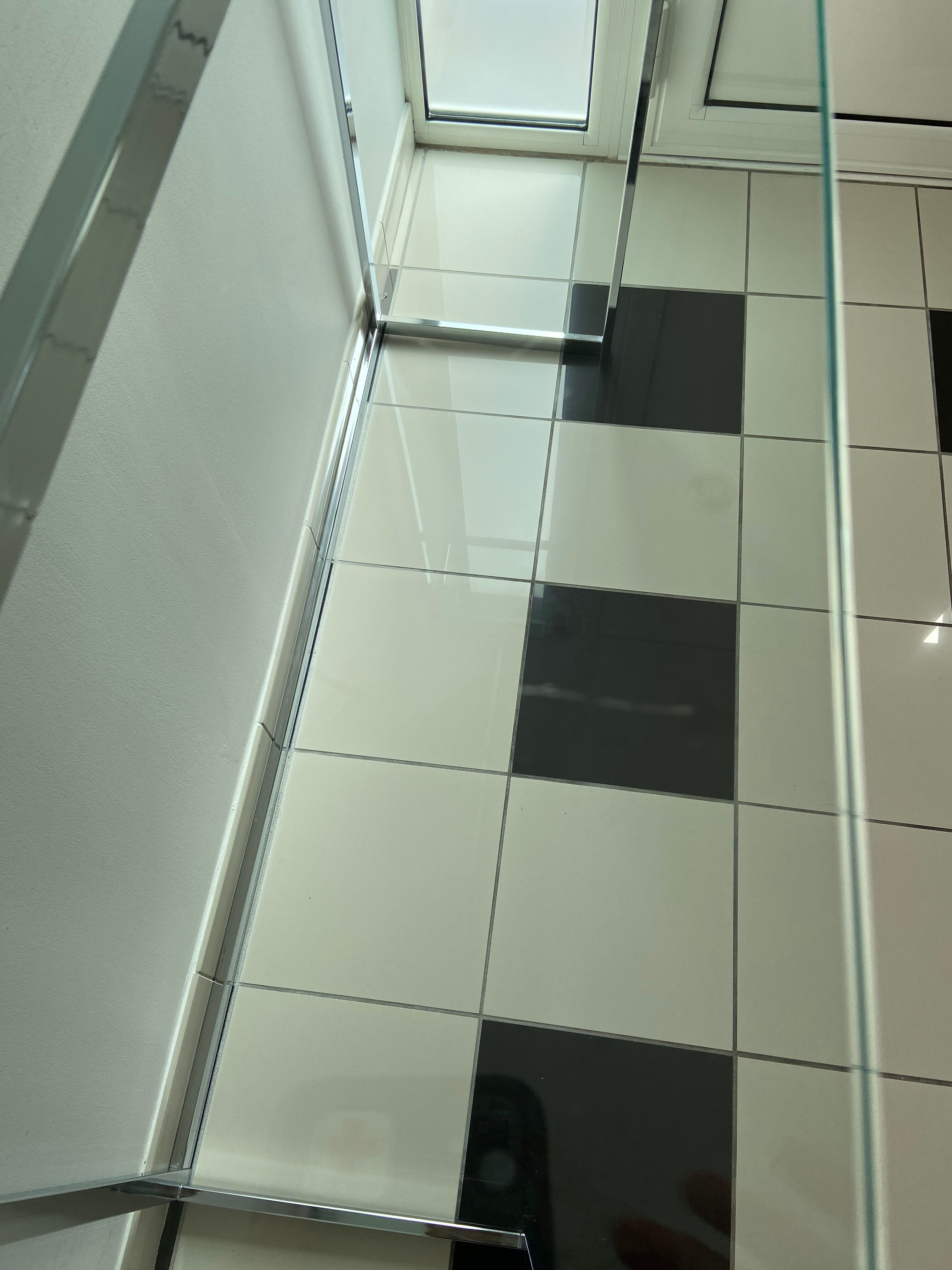 Wardrobe console glass and chrome metal